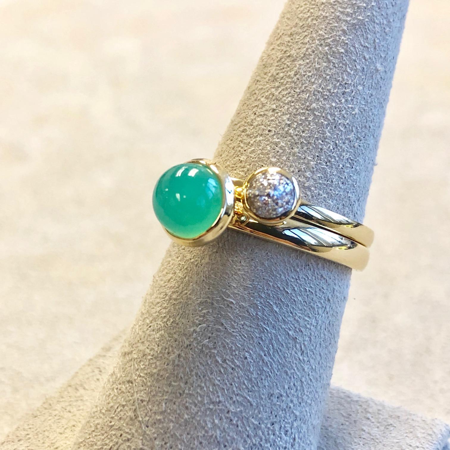 Contemporary Syna Yellow Gold Pair of Stacking Rings with Chrysoprase and Diamonds For Sale