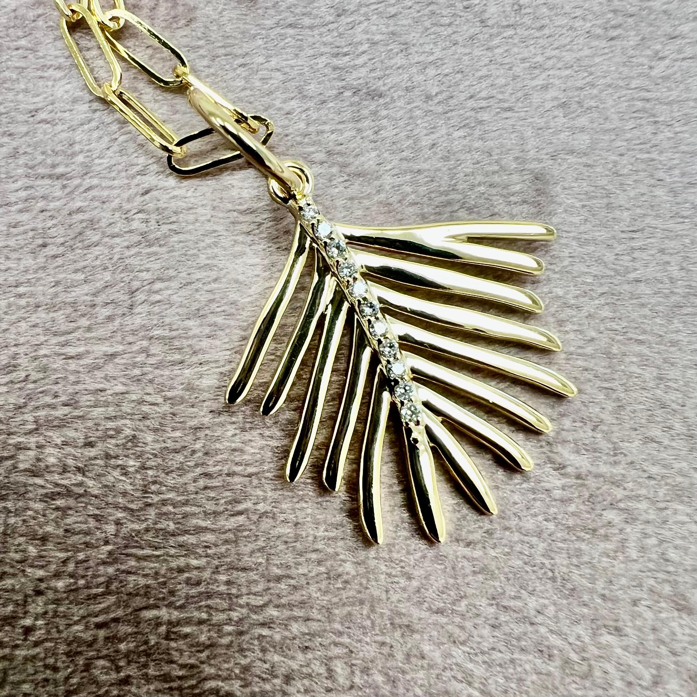 Pendentif palmier Syna en or jaune avec diamants Pour femmes en vente