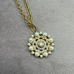 Syna Yellow Gold Pearl Pendant with Diamonds