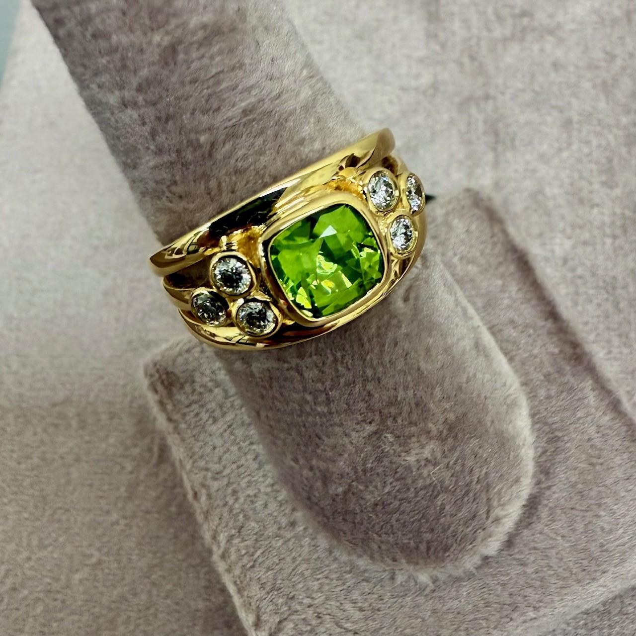 Women's Syna Yellow Gold Peridot Band with Diamonds For Sale