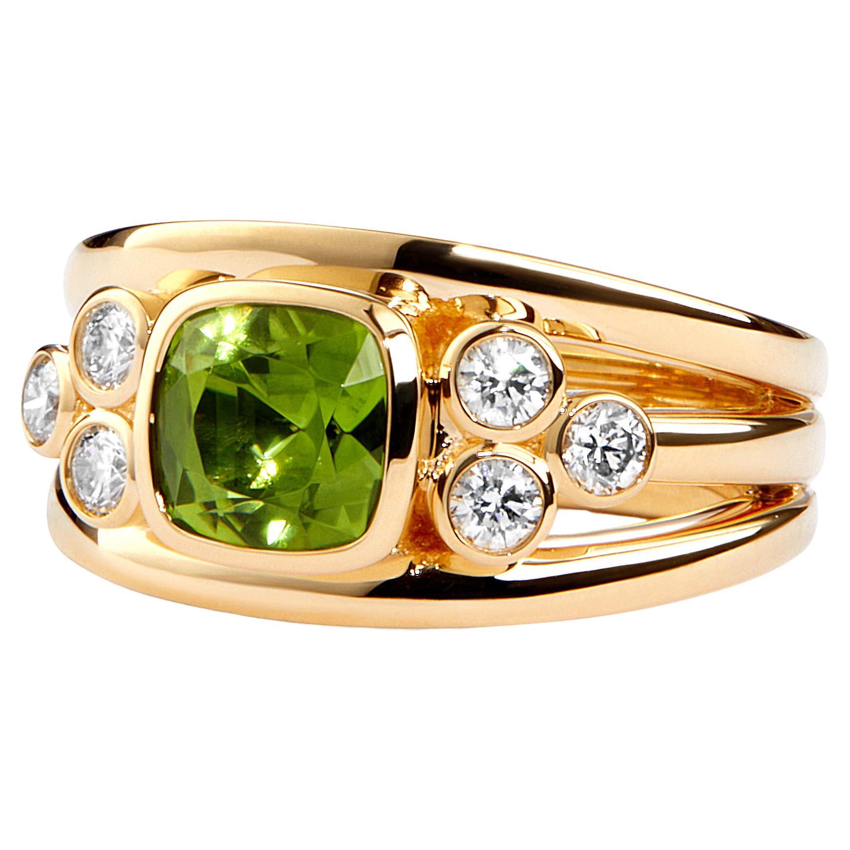 Anillo de oro amarillo Syna Peridoto con diamantes