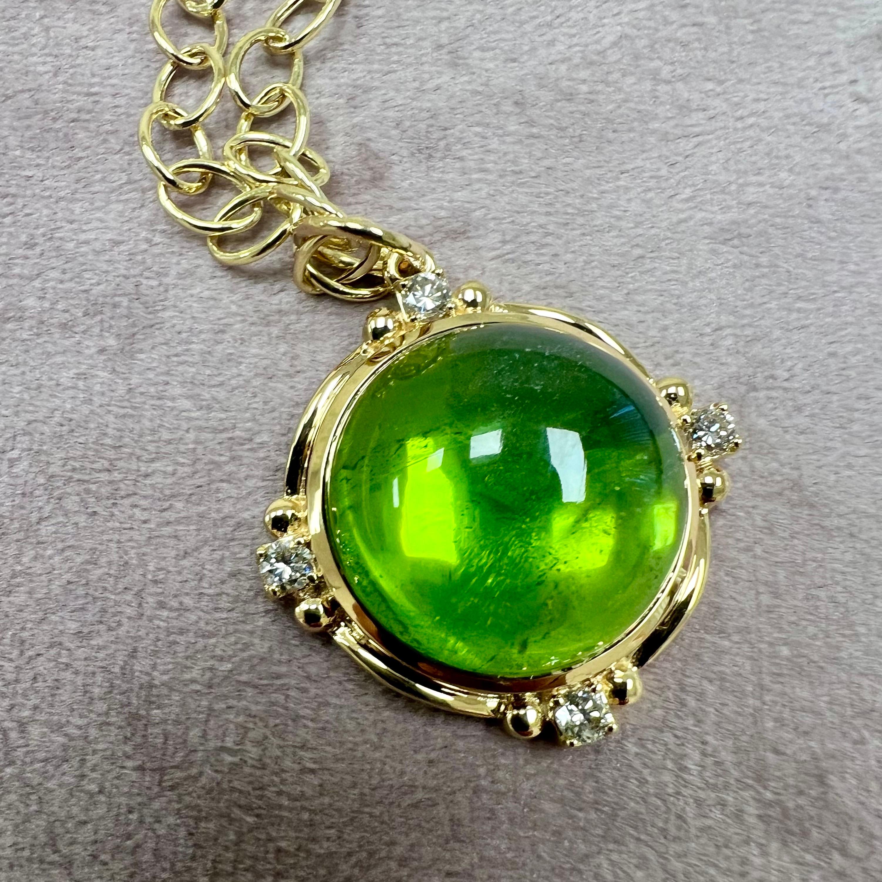 Colgante de oro amarillo Syna Peridoto con diamantes en venta 1