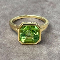 Syna Yellow Gold Peridot Ring with Diamonds