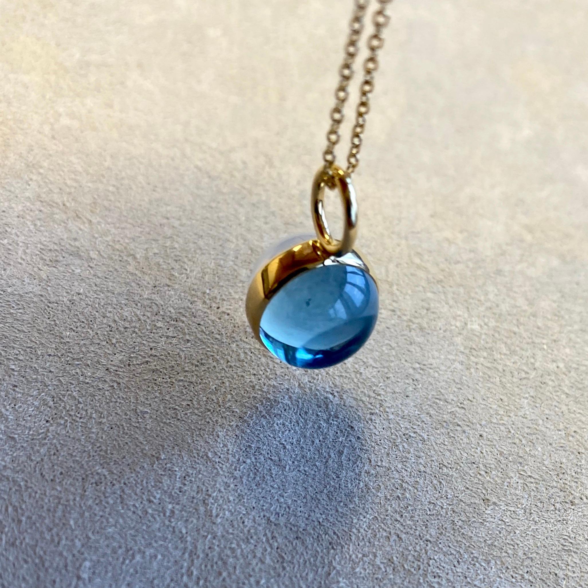 Syna Yellow Gold Reversible Pendant with Blue Topaz and Moon Quartz In New Condition In Fort Lee, NJ