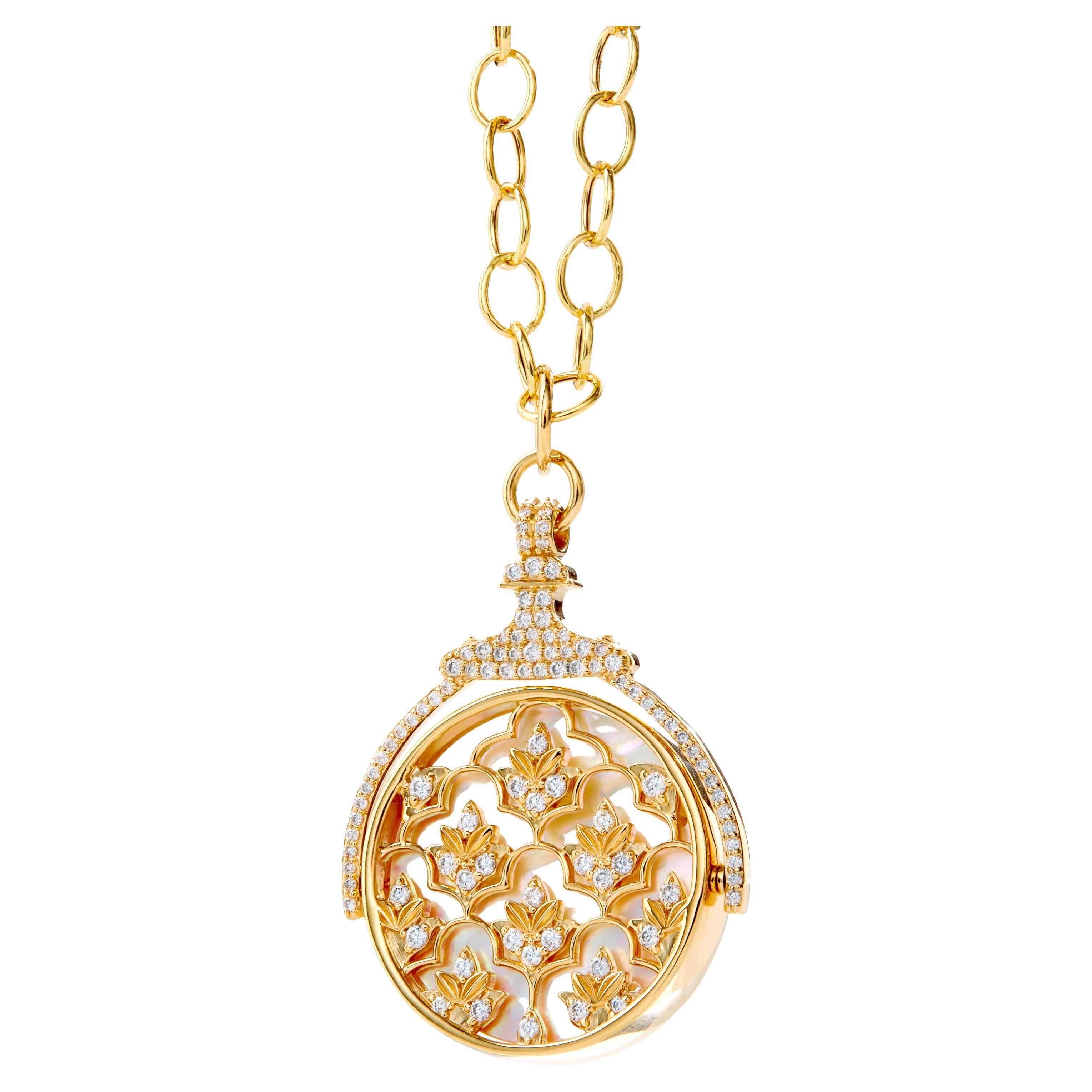 Created in 18 karat yellow gold
Mother of pearl 8.50 carats approx.
Diamonds 0.90 carat approx.
Chain sold separately

This luxurious pendant is handcrafted from 18 karat yellow gold and features an exquisite 8.50 carat Mother of Pearl stone,