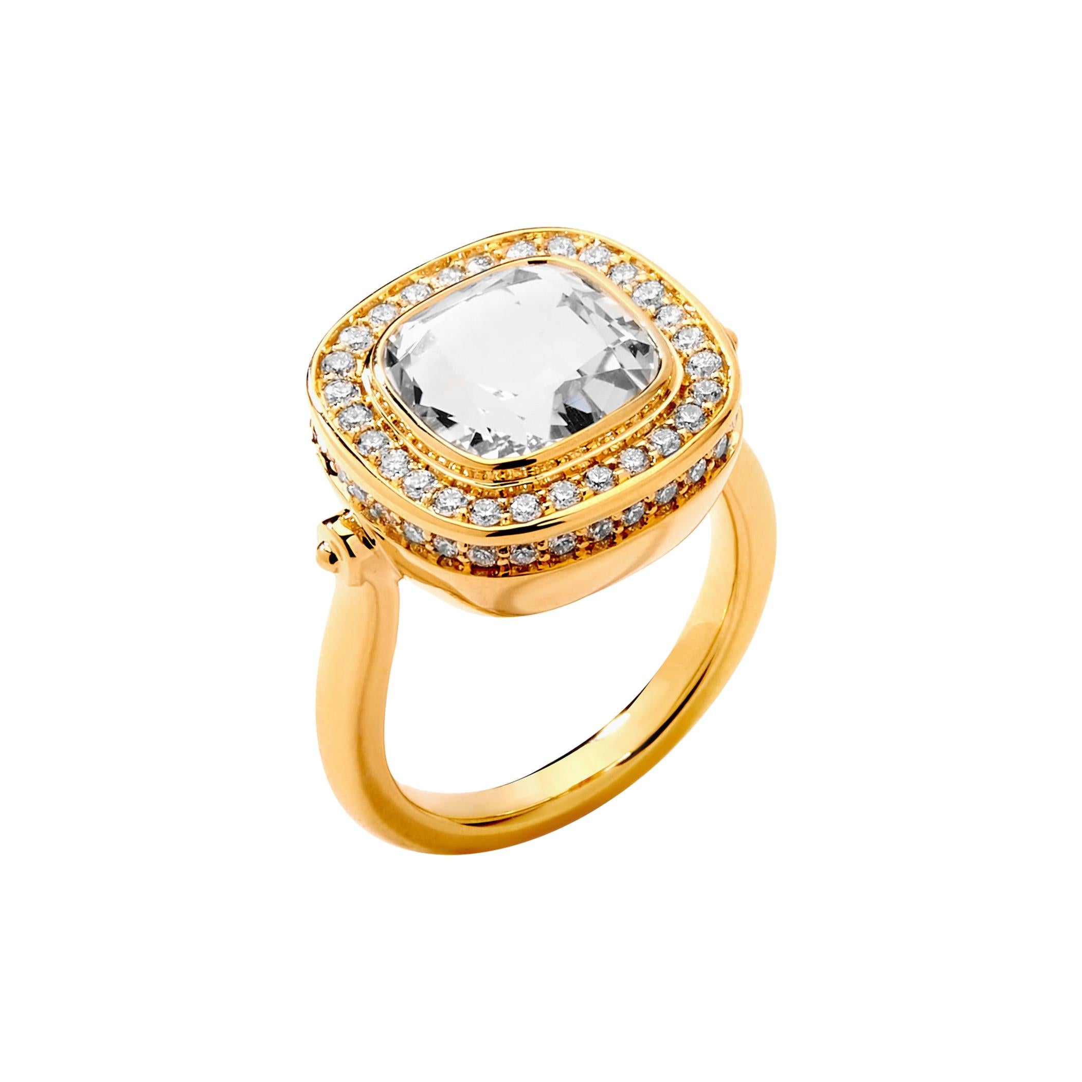 Syna Yellow Gold Ring with Rock Crystal and Diamonds For Sale