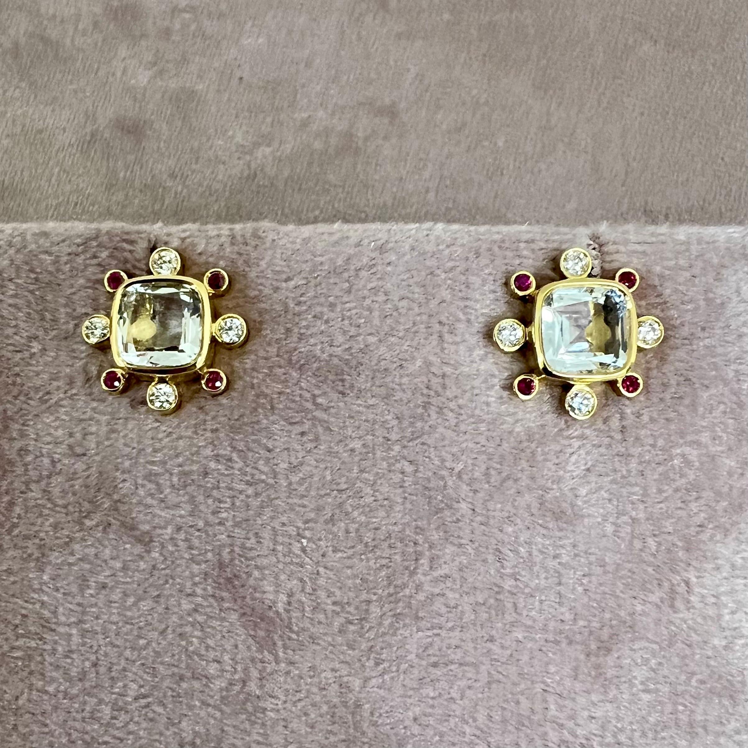 Created in 18 karat yellow gold
Rubies 0.10 carat approx.
Rock crystal 2.50 carats approx.
Diamonds 0.25 carat approx.
18kyg butterfly backs for pierced ears
Limited edition

Crafted from 18 karat yellow gold, these limited edition earrings boast