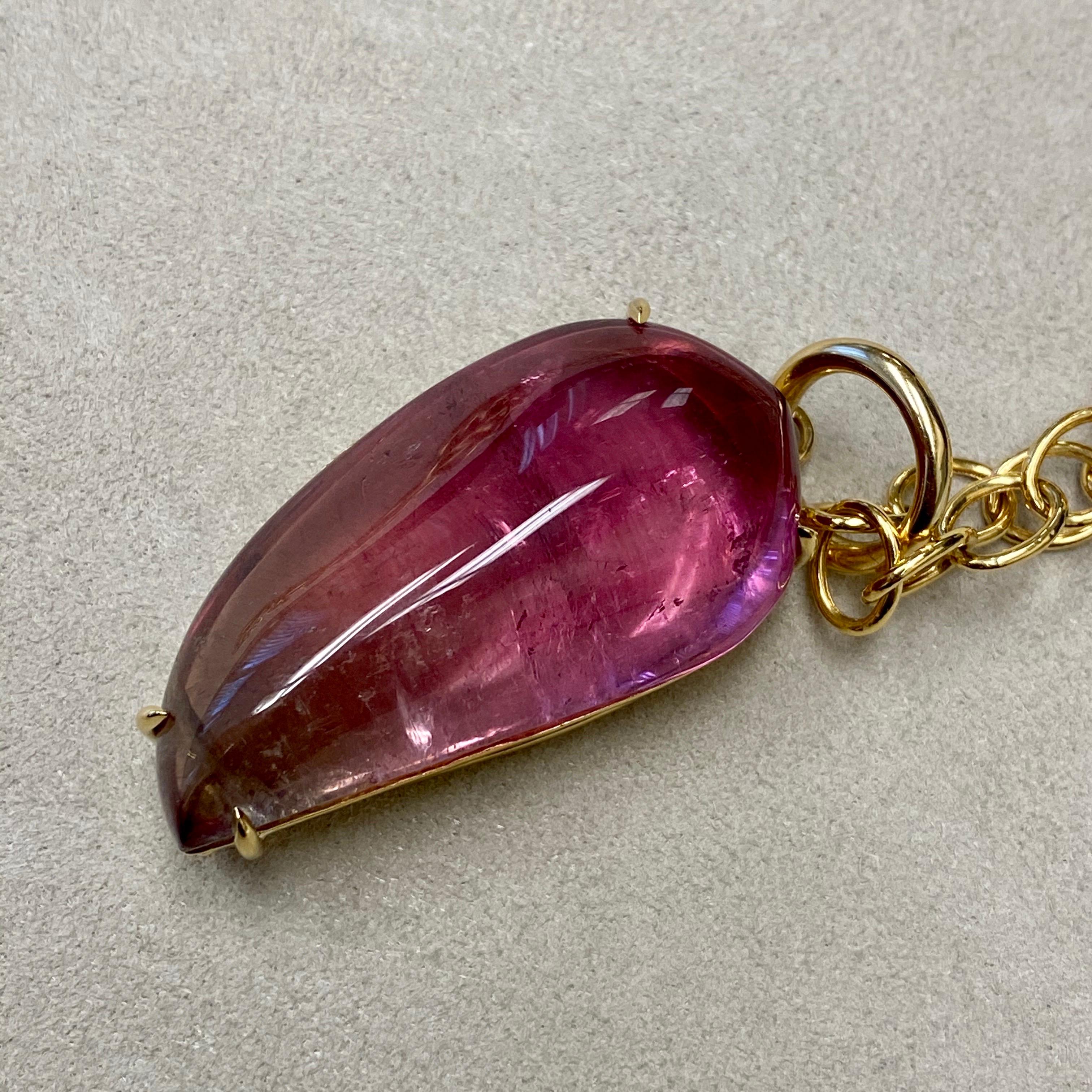 Cabochon Ciondolo Syna in oro giallo con rubellite a forma di fiore in vendita