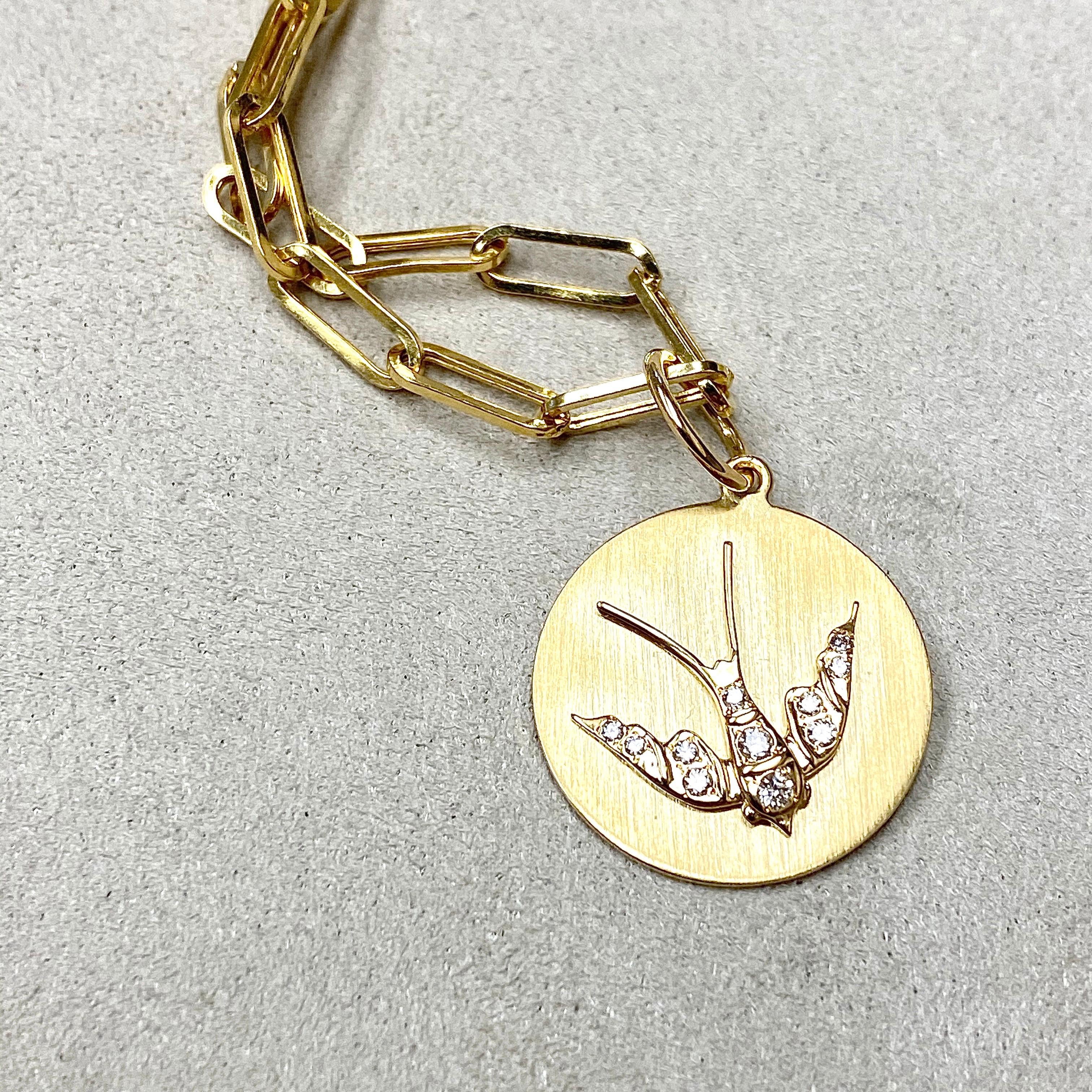 Round Cut Syna Yellow Gold Swallow Pendant with Diamonds For Sale