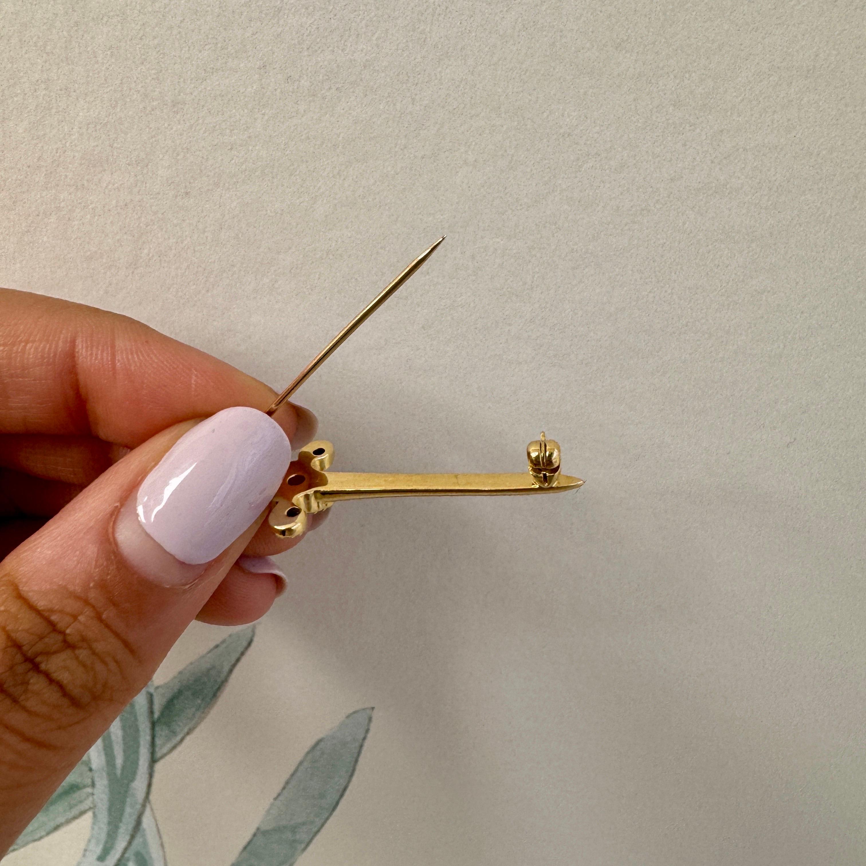 Syna Yellow Gold Sword Pin with Rubies and Diamonds For Sale 1