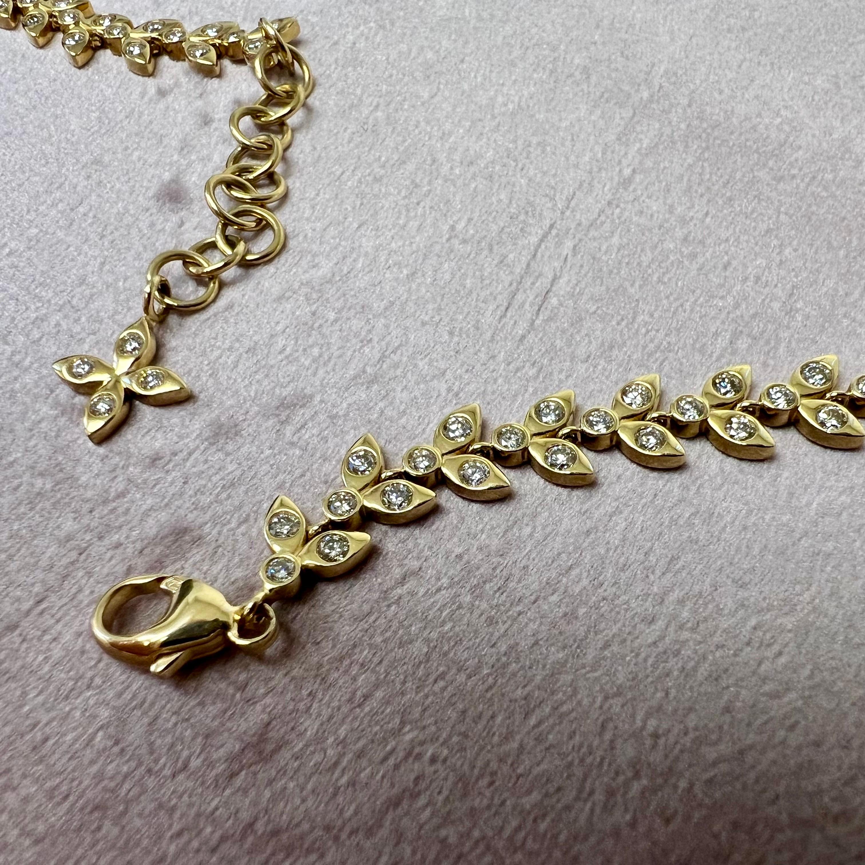 Round Cut Syna Yellow Gold Vine Necklace with Diamonds For Sale