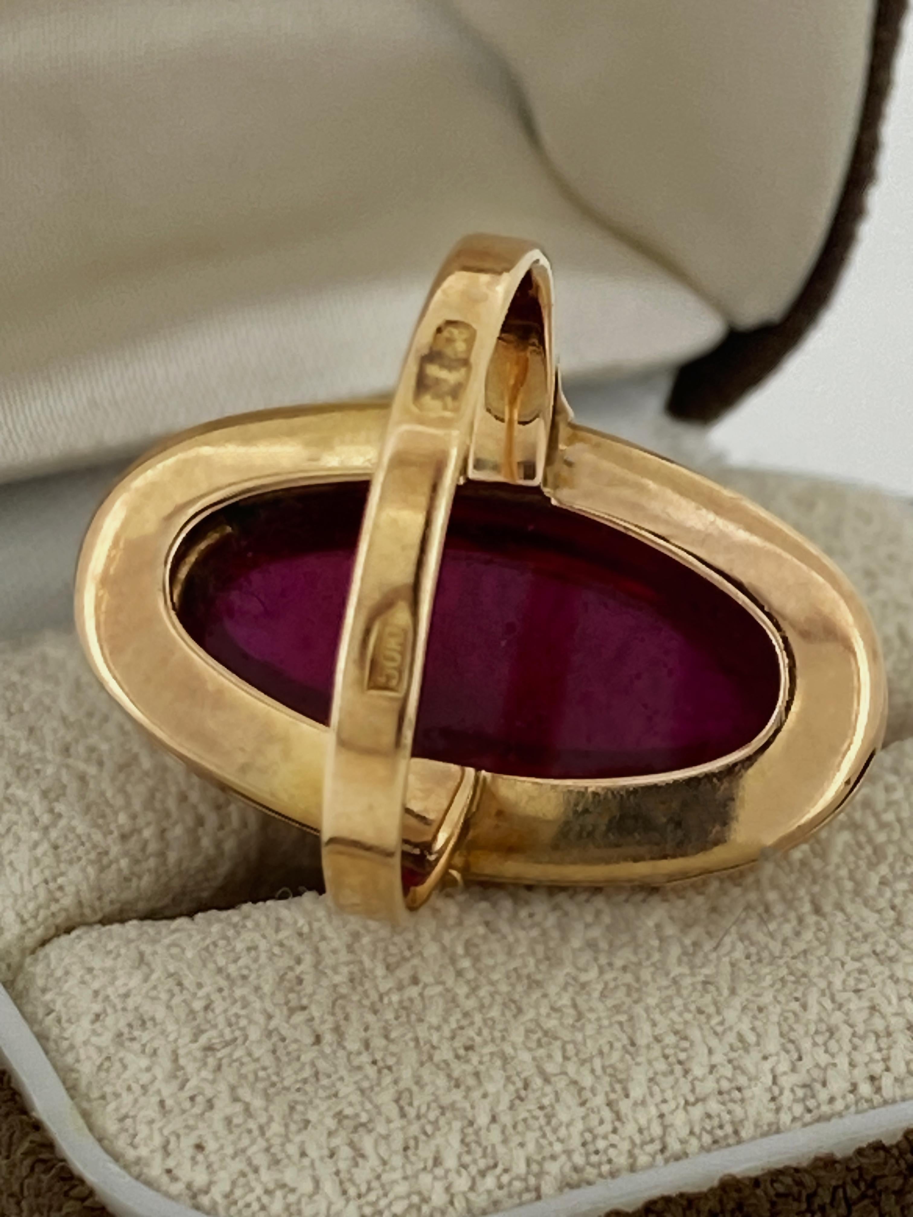 Bague faite à la main en or rose 14 carats 583 avec alexandrite synthétique Hallmarks soviétiques. Pour femmes en vente