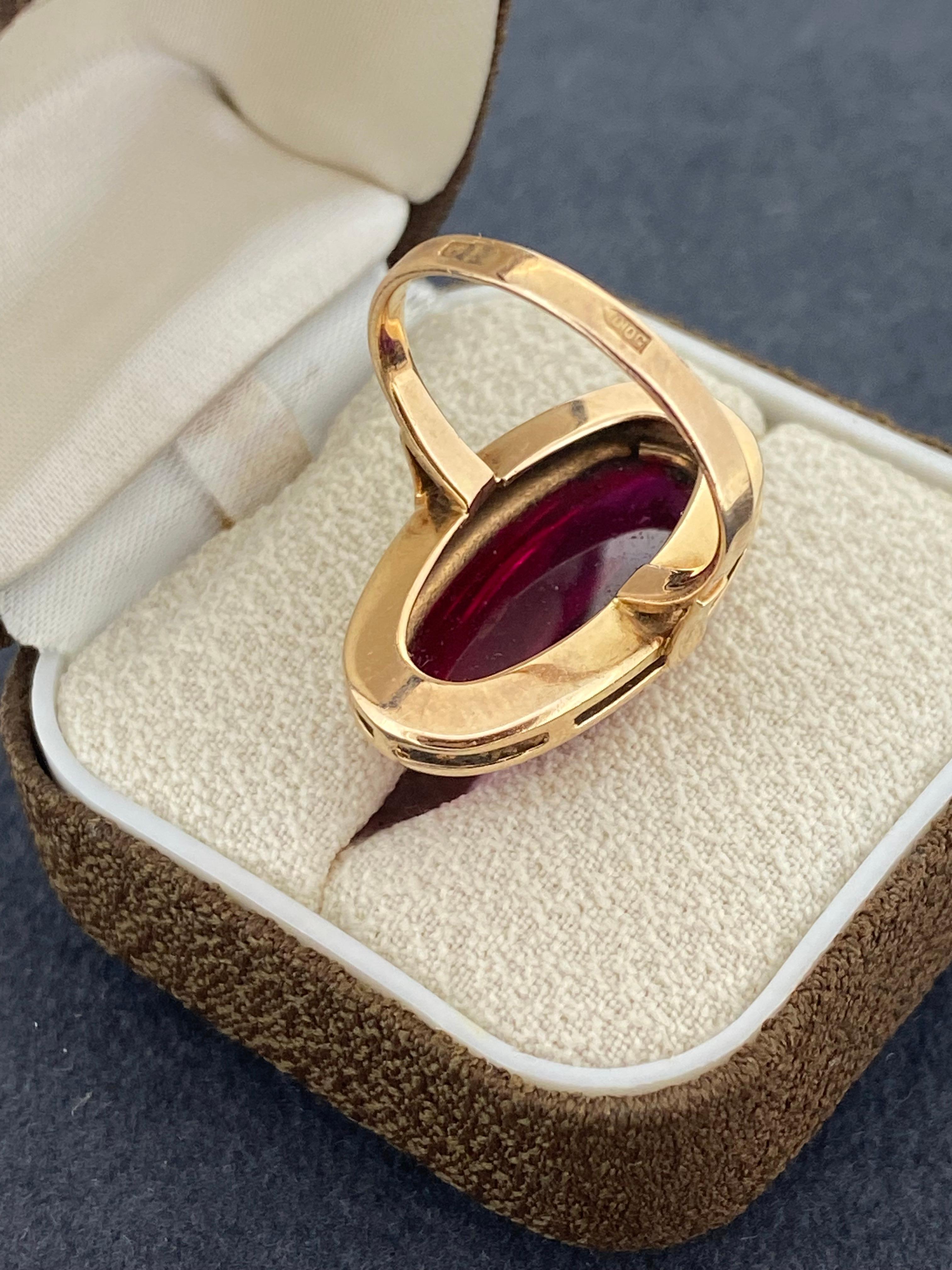 Bague faite à la main en or rose 14 carats 583 avec alexandrite synthétique Hallmarks soviétiques. en vente 1