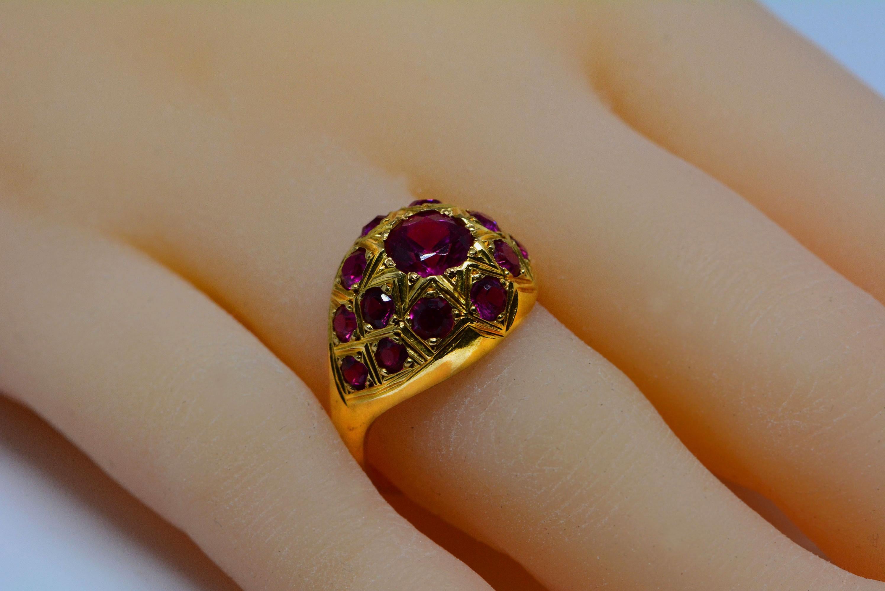 Women's or Men's Synthetic Ruby 21 Karat Gold Bombé Ring For Sale