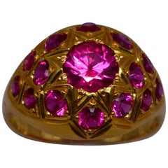 Antique Synthetic Ruby 21 Karat Gold Bombé Ring