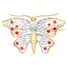 Rubí sintético y diamante de 0,28 quilates Broche de oro amarillo de 18 quilates Circa 1940