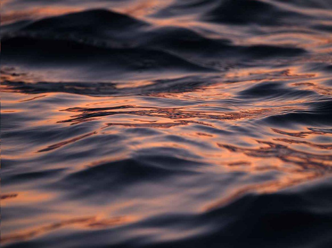 NAMI_Z07-Z08 - Contemporary Photograph by Syoin Kajii