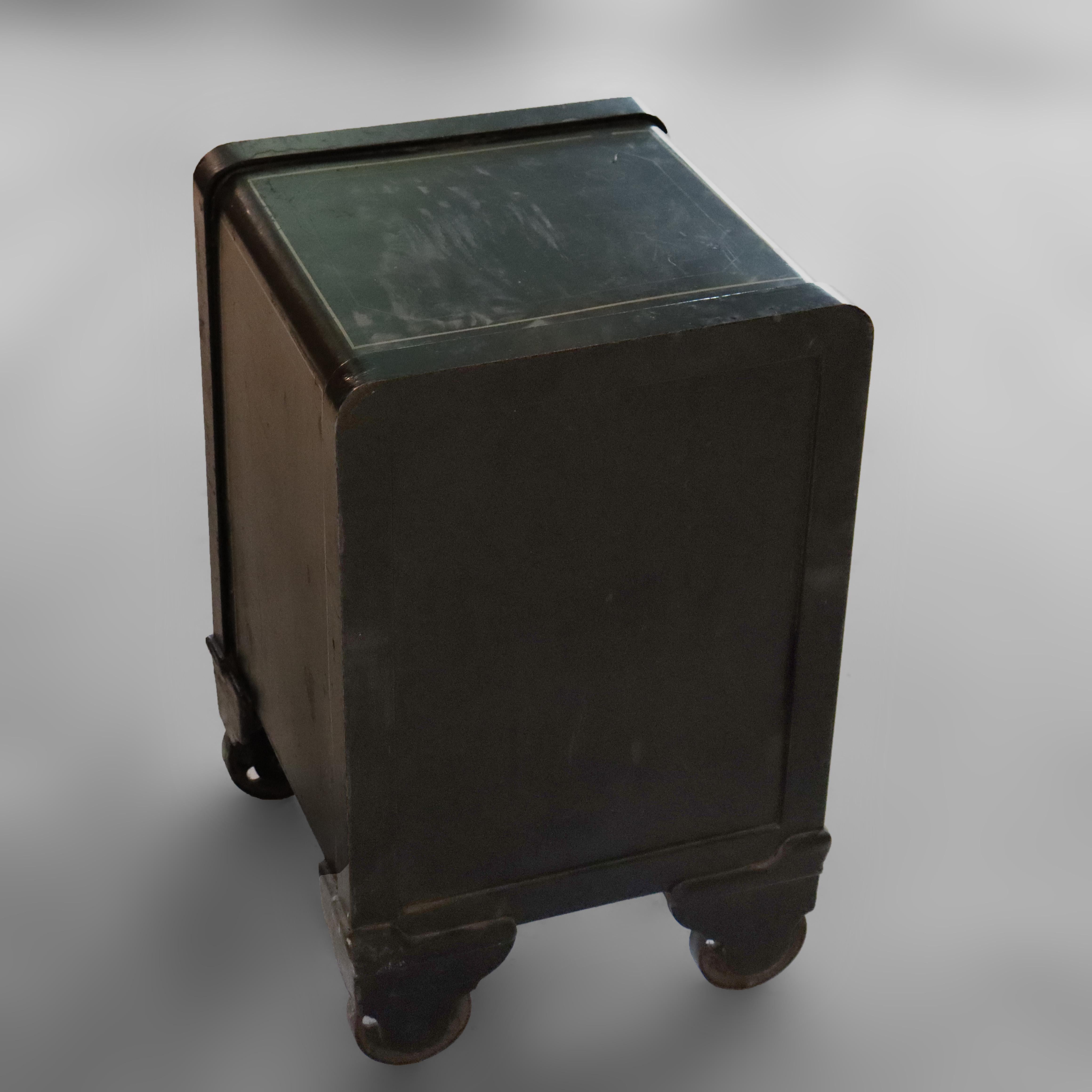 Syracuse Safe Co. Yale Steel Combination Lock Safe with Painted Scene c1890 For Sale 3