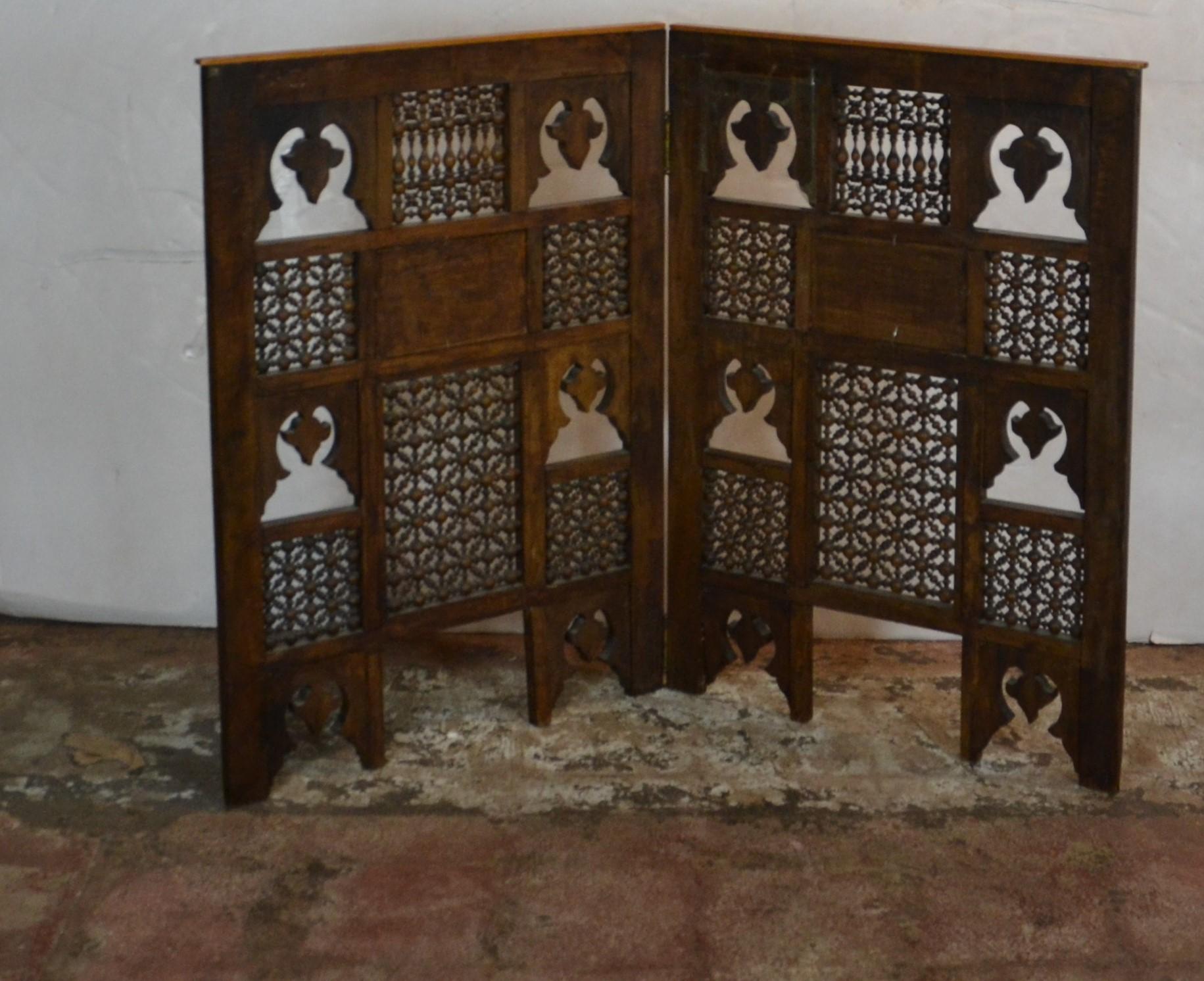 Syrian 2-Panel Tabletop Screen 1