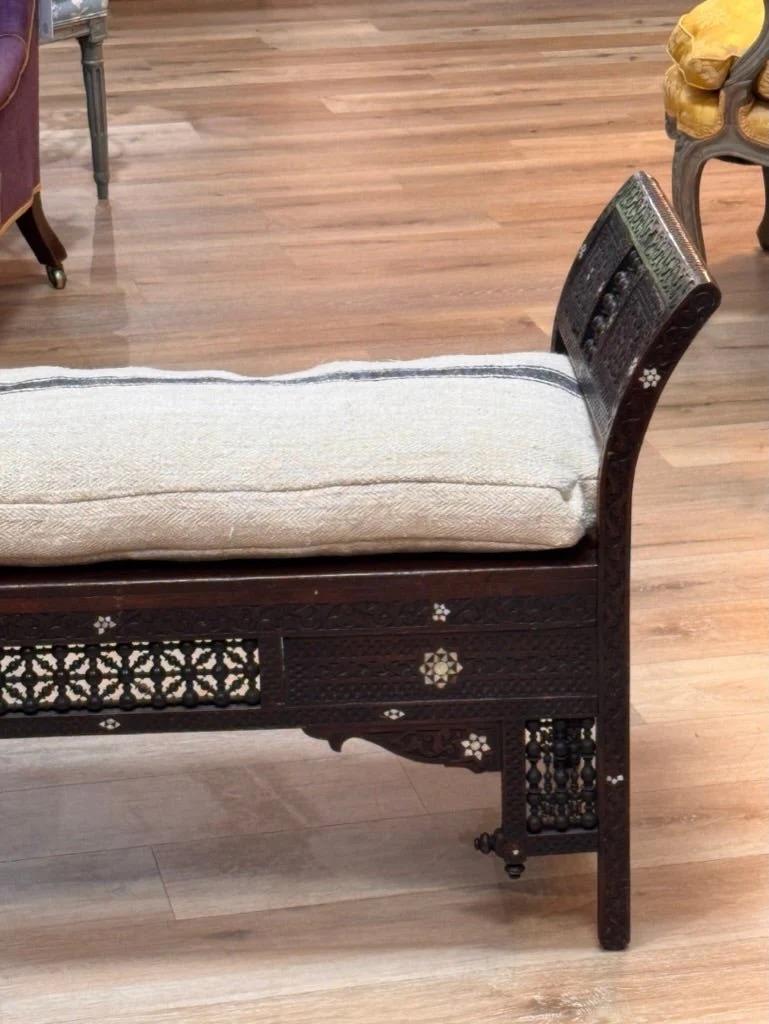 Syrian Bench In Good Condition In Charlottesville, VA