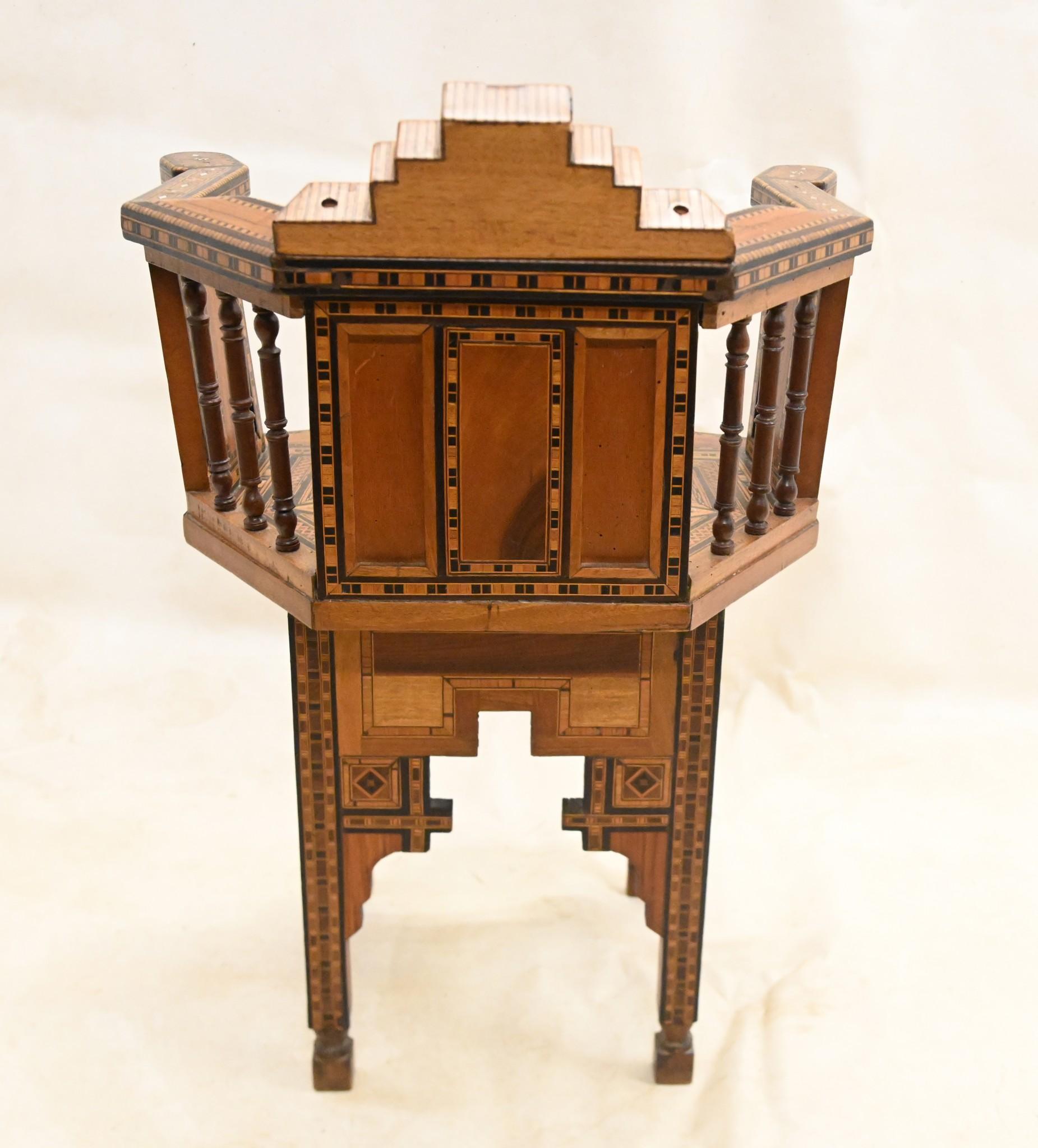 Syrian Damascan Desk and Chair Set Arabic Inlay In Good Condition In Potters Bar, GB