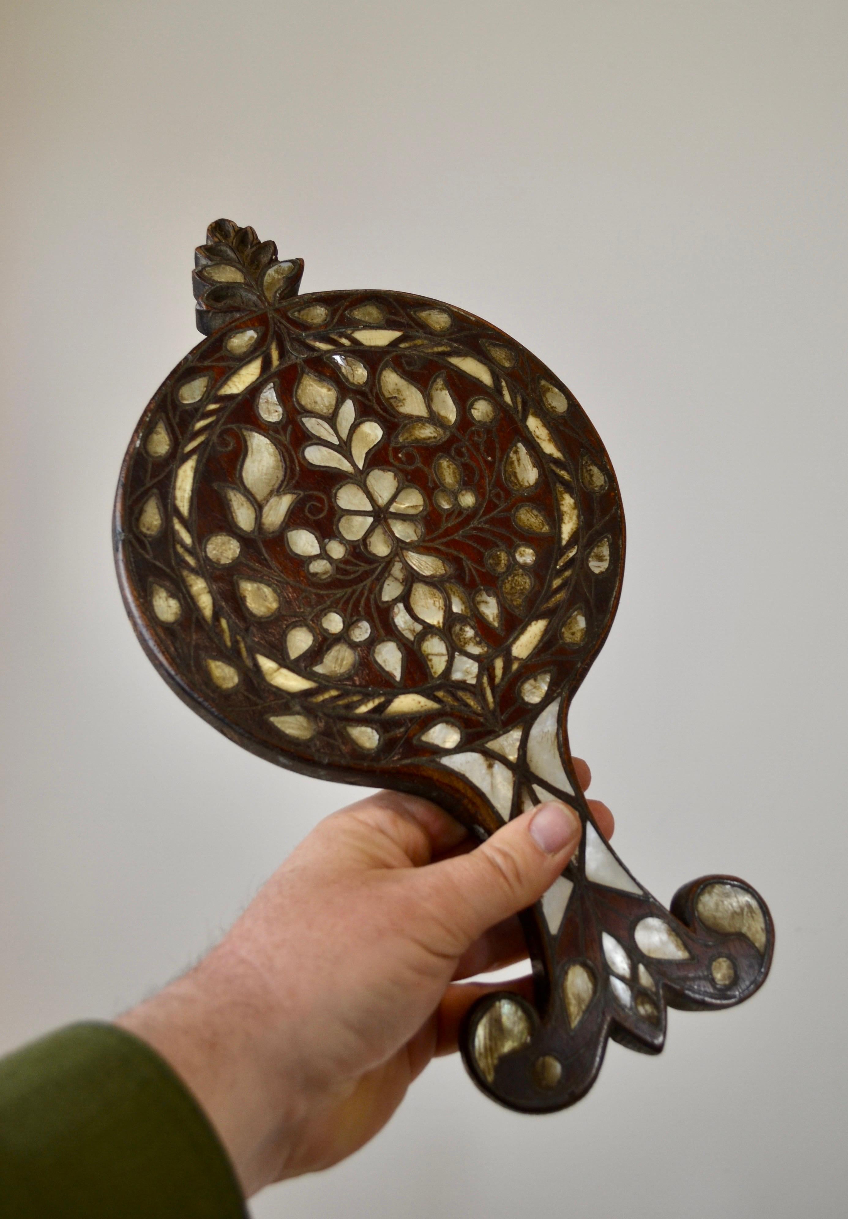 Syrian Hand Mirror with Mother-of-Pearl Inlay – 19th Century For Sale 5