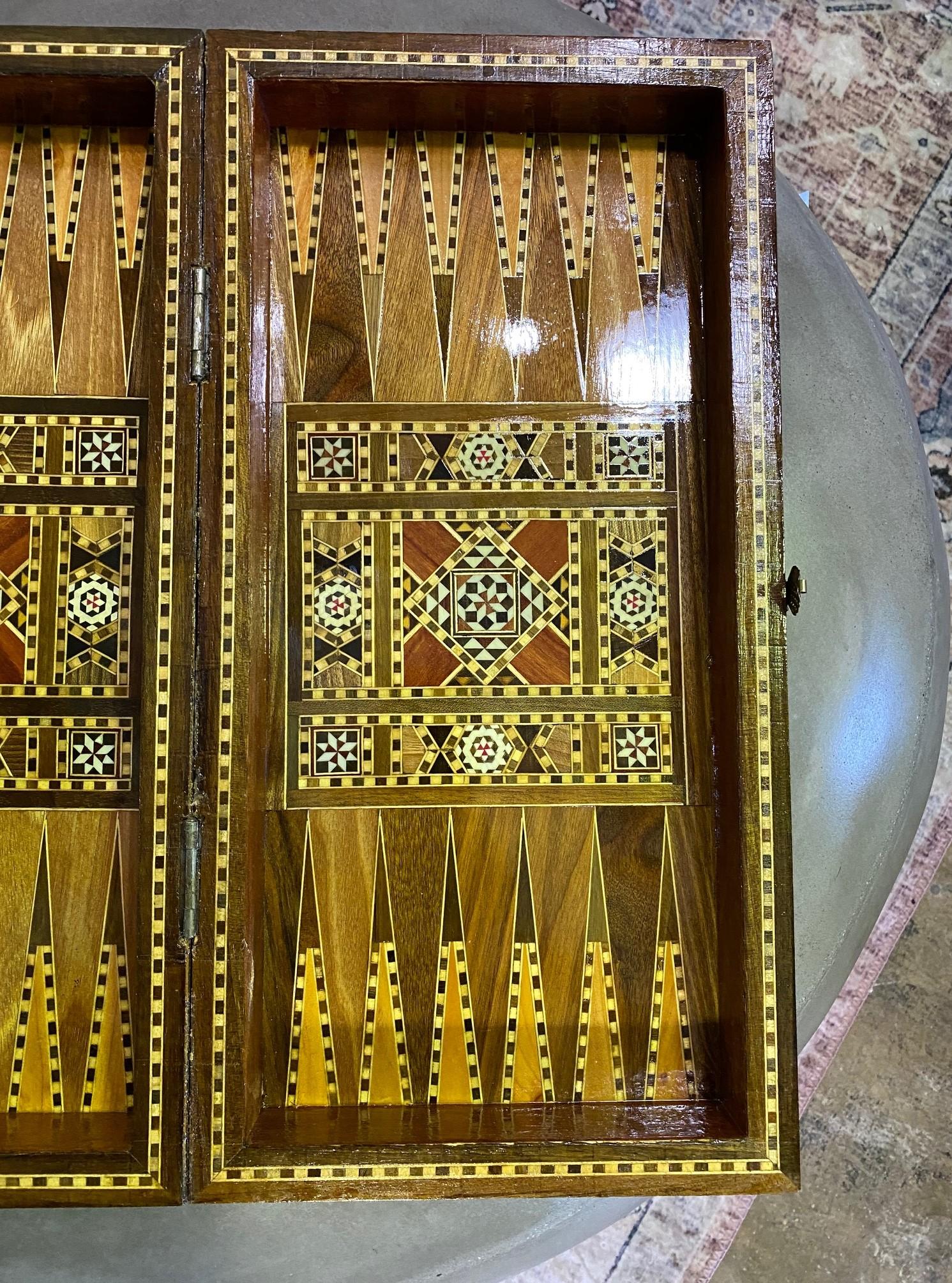 Syrian Moorish Inlaid Mosaic Backgammon and Chess Wooden Game Board Box For Sale 5