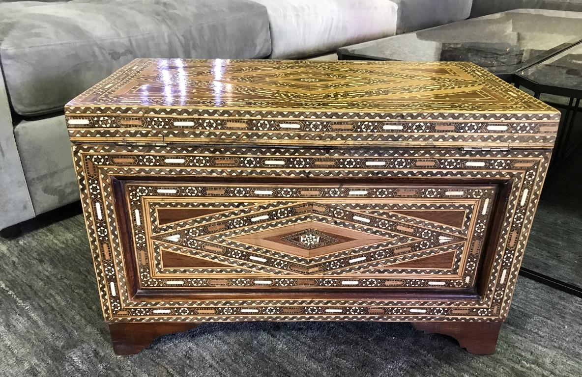 Syrian Moorish Mother of Pearl Inlaid Mosaic Trunk Large Wood Box 4