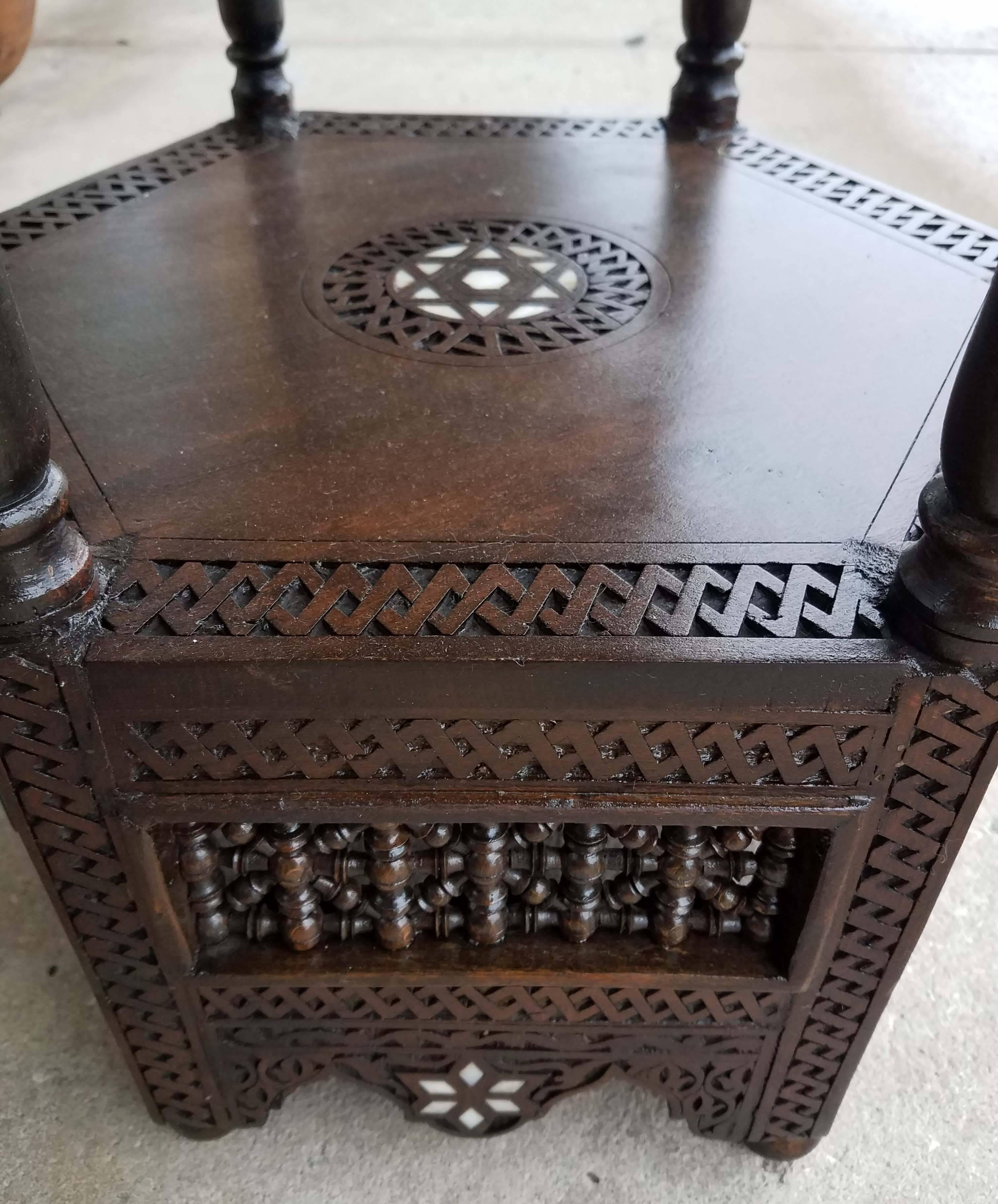 Syrian Moroccan Mother-of-Pearl Side Table Walnut Wood For Sale 1