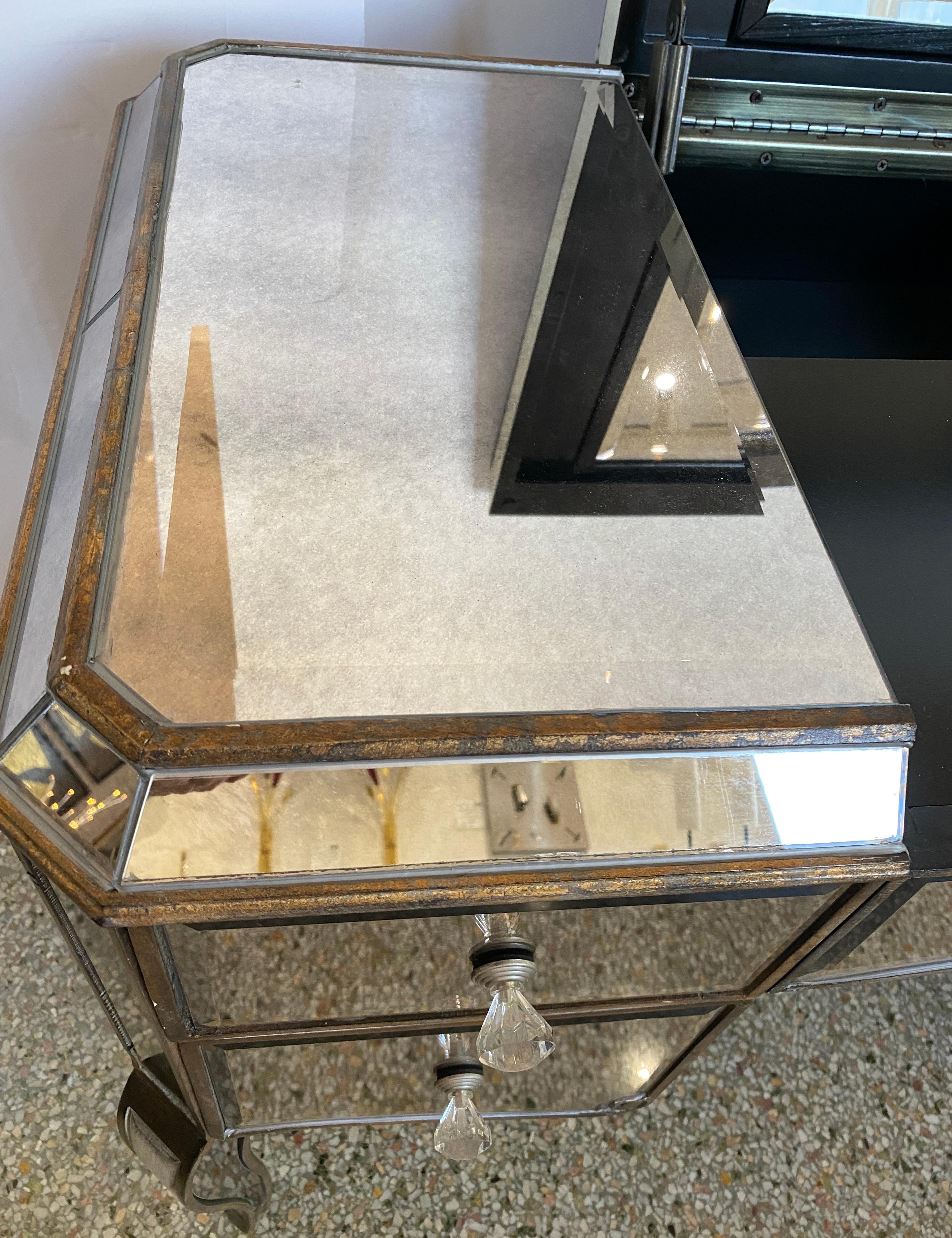 Syrie Maugham Style Art Deco Mirrored Vanity Table In Good Condition In West Palm Beach, FL