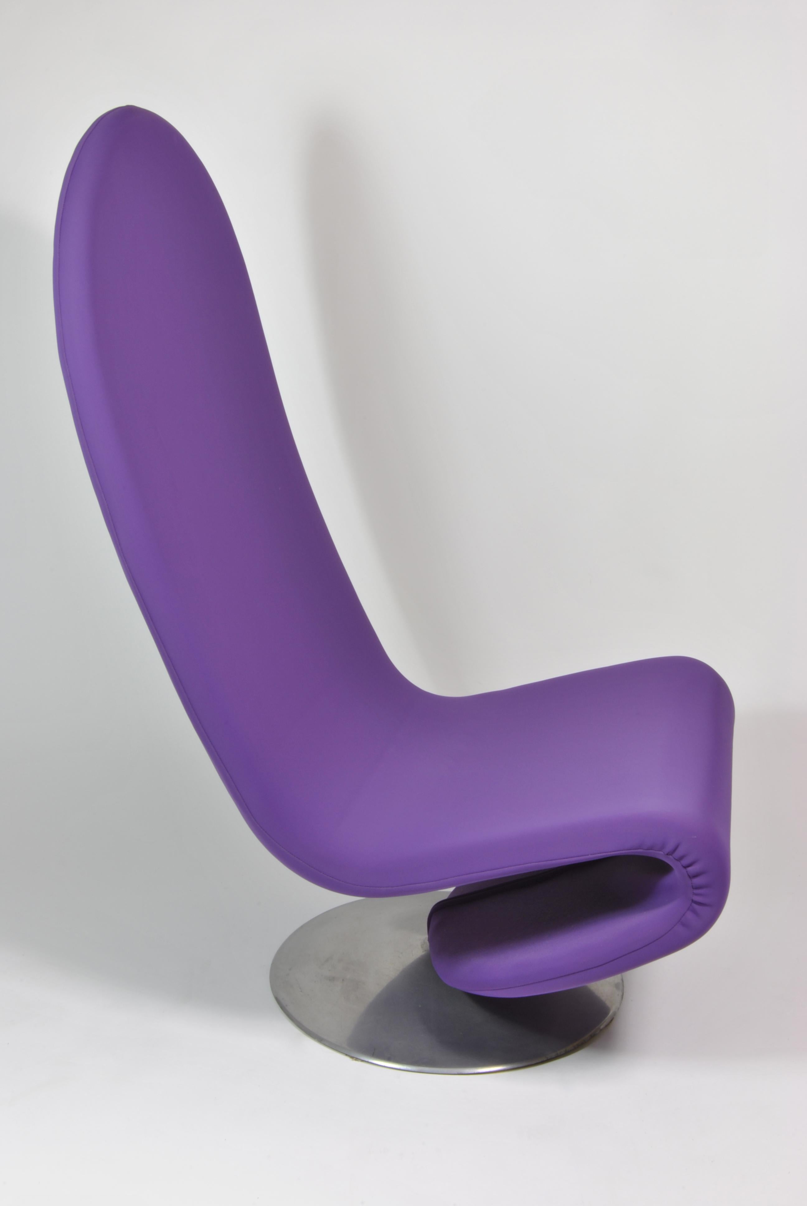 Vintage System 1-2-3 chair, design by Verner Panton for Fritz Hansen, 1960s, upholstered with new 