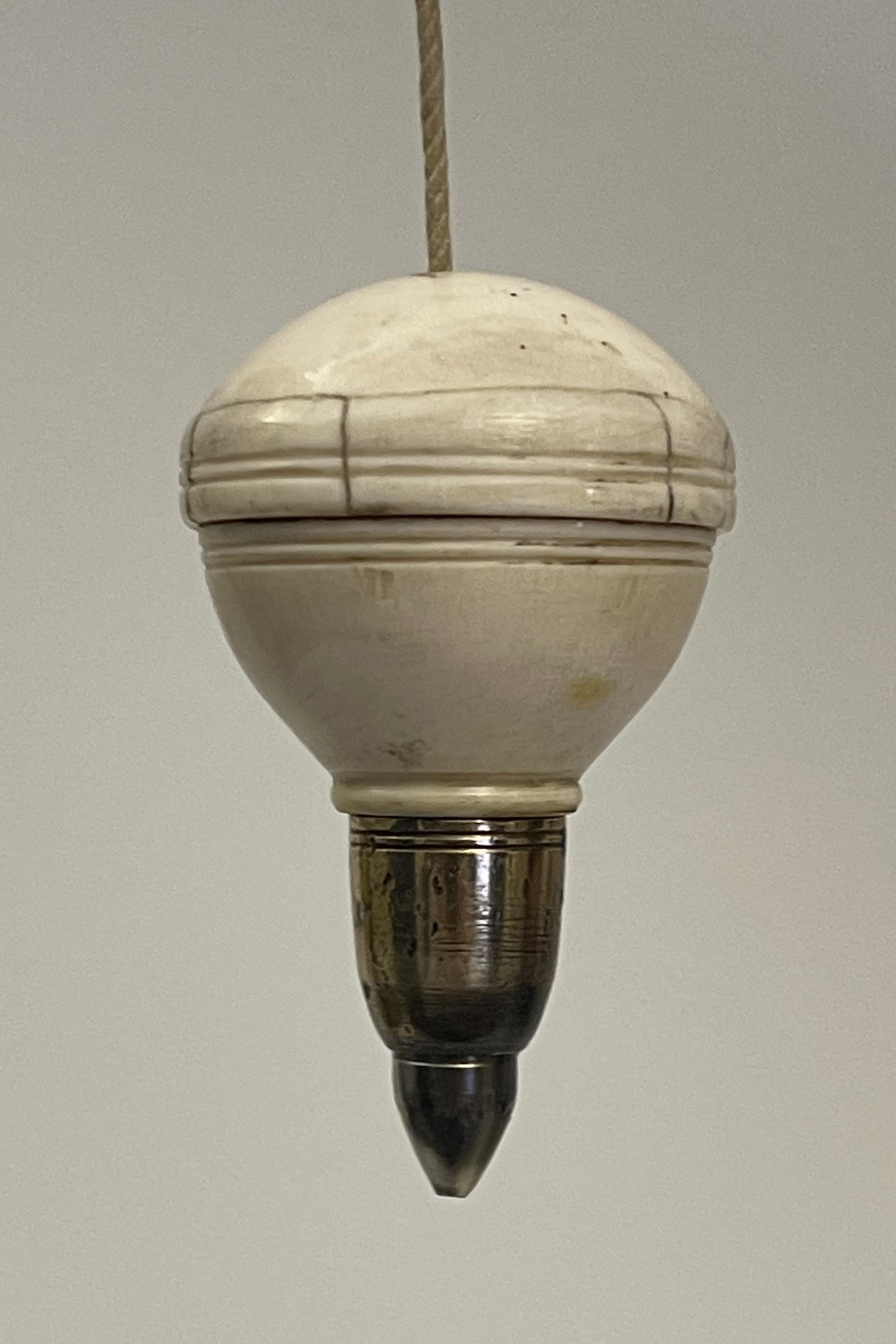 Canne à système avec une ligne de plomb en laiton, France 1910. en vente 1