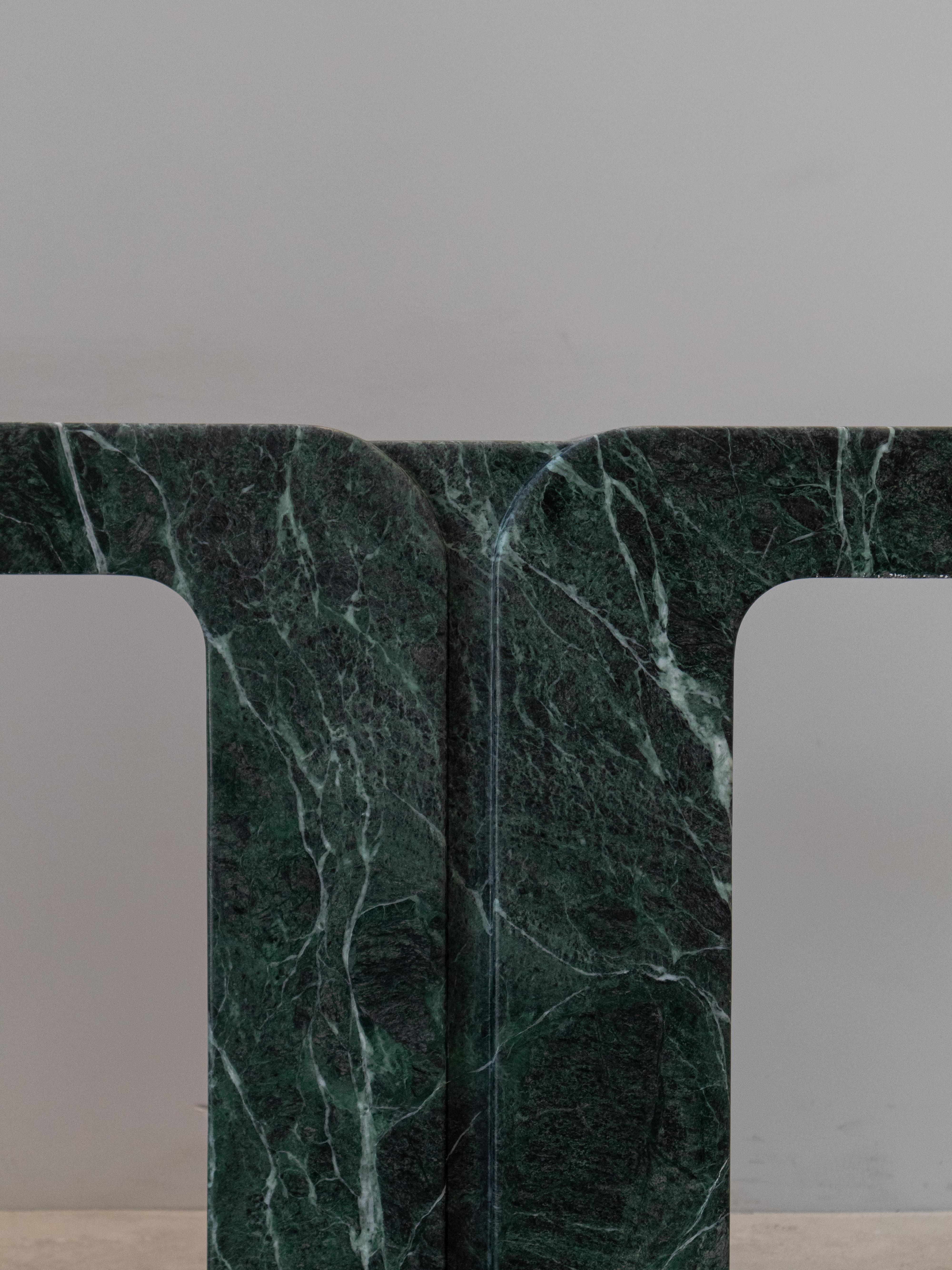 T-02 Marble Console by Serafini In New Condition For Sale In London, GB