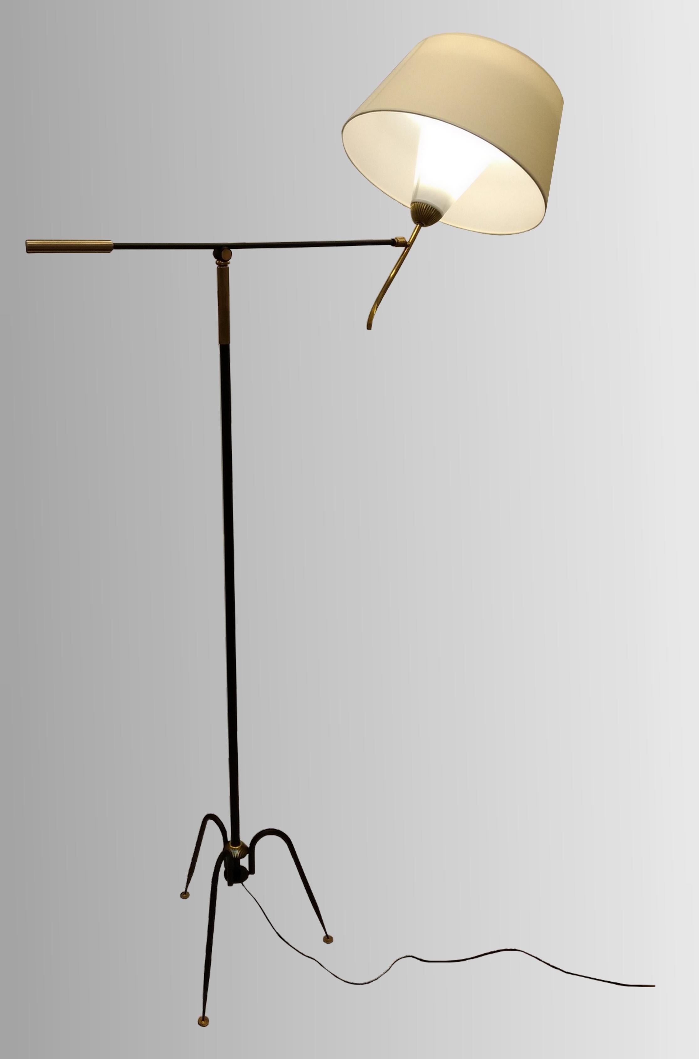 Mid-Century Modern T 644 Floor Lamp by Maison Lunel, France, circa 1950 For Sale