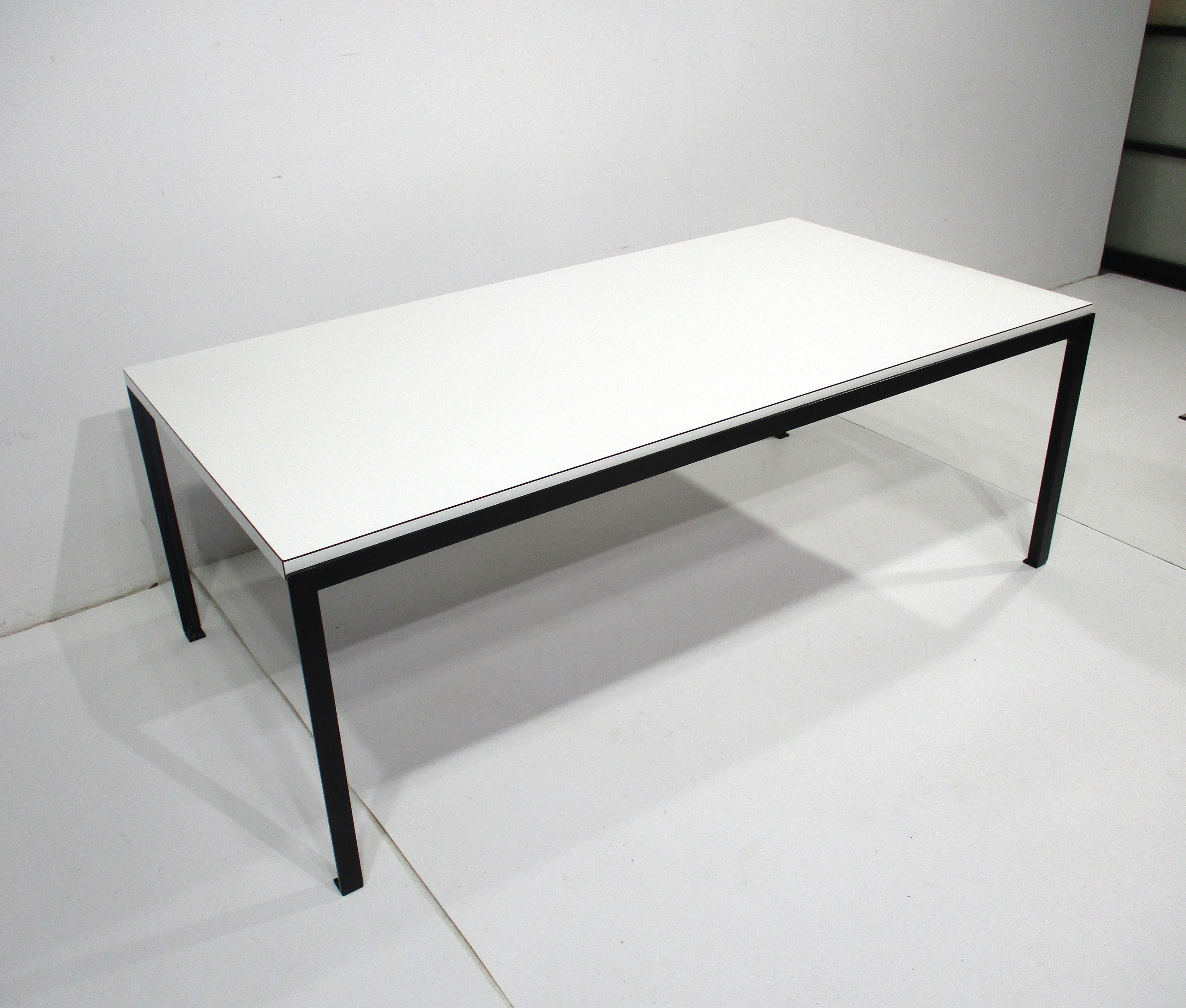 T Angle Steel Coffee Table by Florence Knoll for Knoll   5