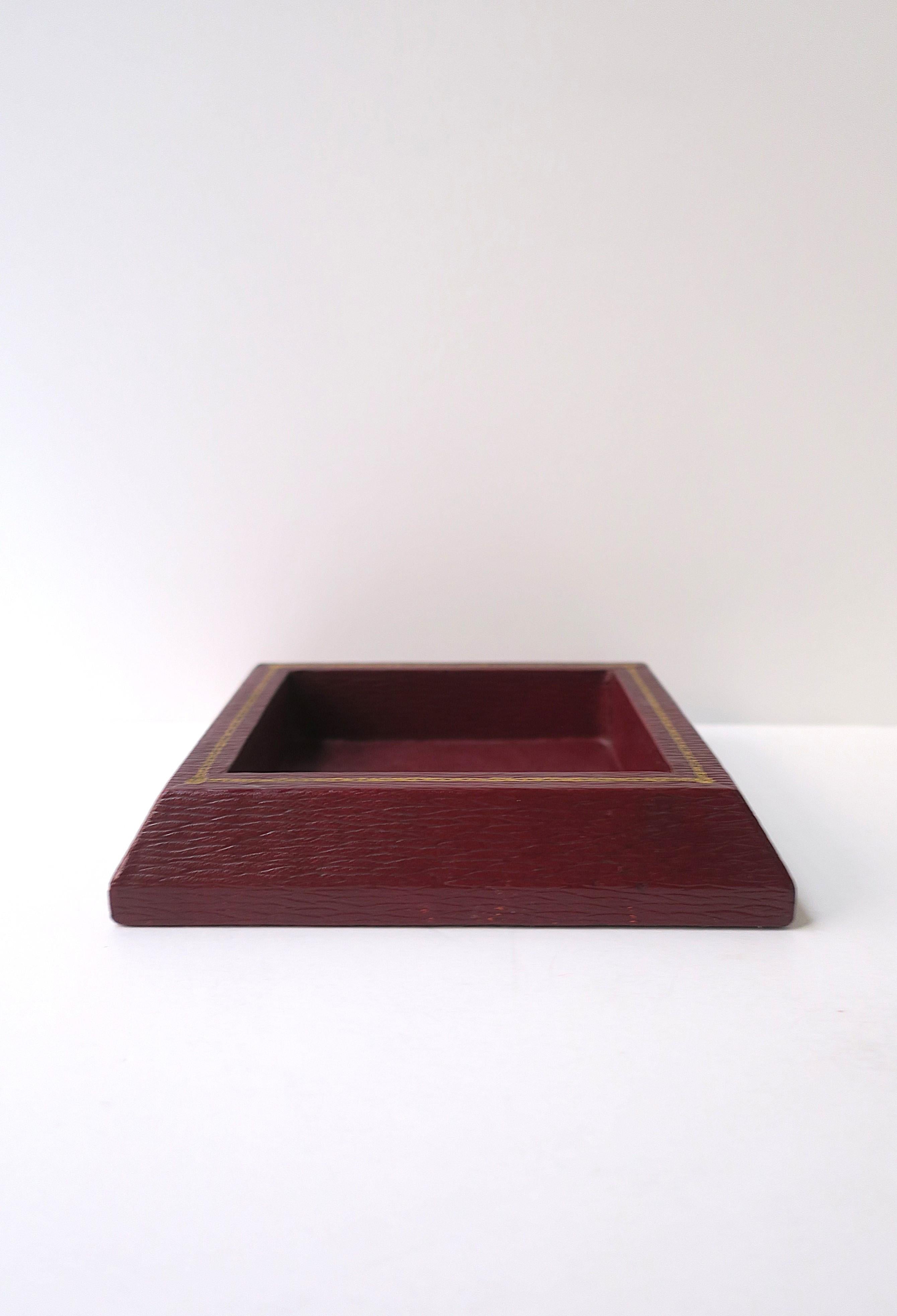 T. Anthony Leather Jewelry Catchall, Made in England en venta 3