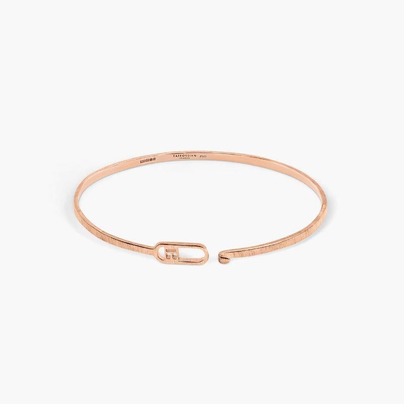 T-Bangle in Brushed 18K Rose Gold, Size XS In New Condition For Sale In Fulham business exchange, London