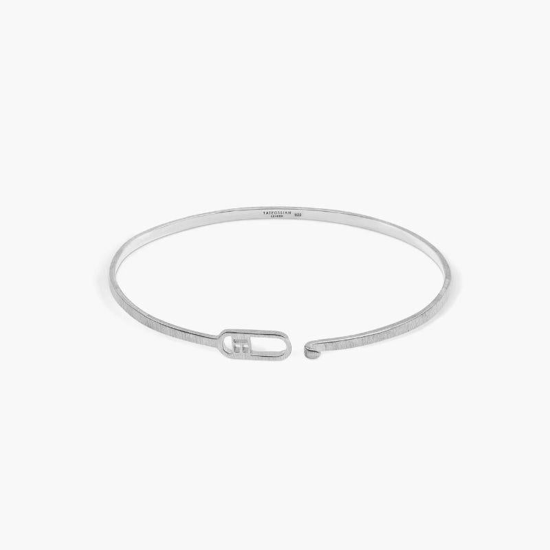 Braccialetto T in argento sterling spazzolato, taglia S In condizioni Nuovo in vendita a Fulham business exchange, London