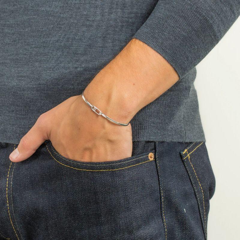 Uomo Braccialetto a T in argento sterling lucidato, taglia M. in vendita