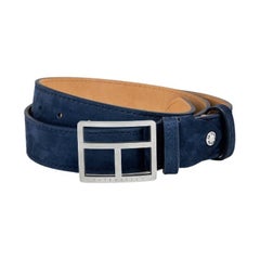 Cintura T-Bar in pelle Navy e fibbia in titanio spazzolato, taglia L