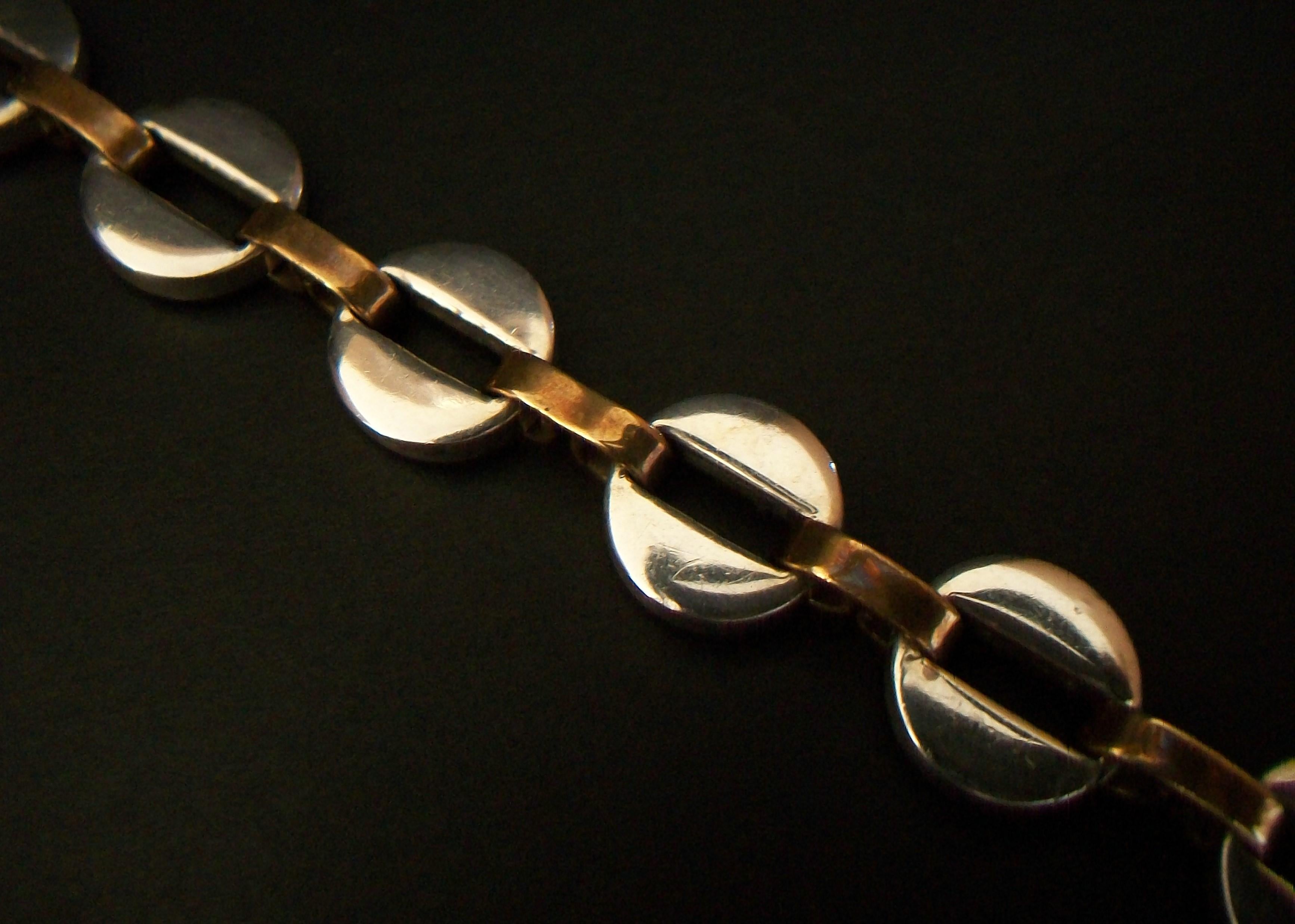 T. Calos, Mid-Century Sterling Silver & Copper Bracelet, Mexico, Circa 1960s For Sale 3