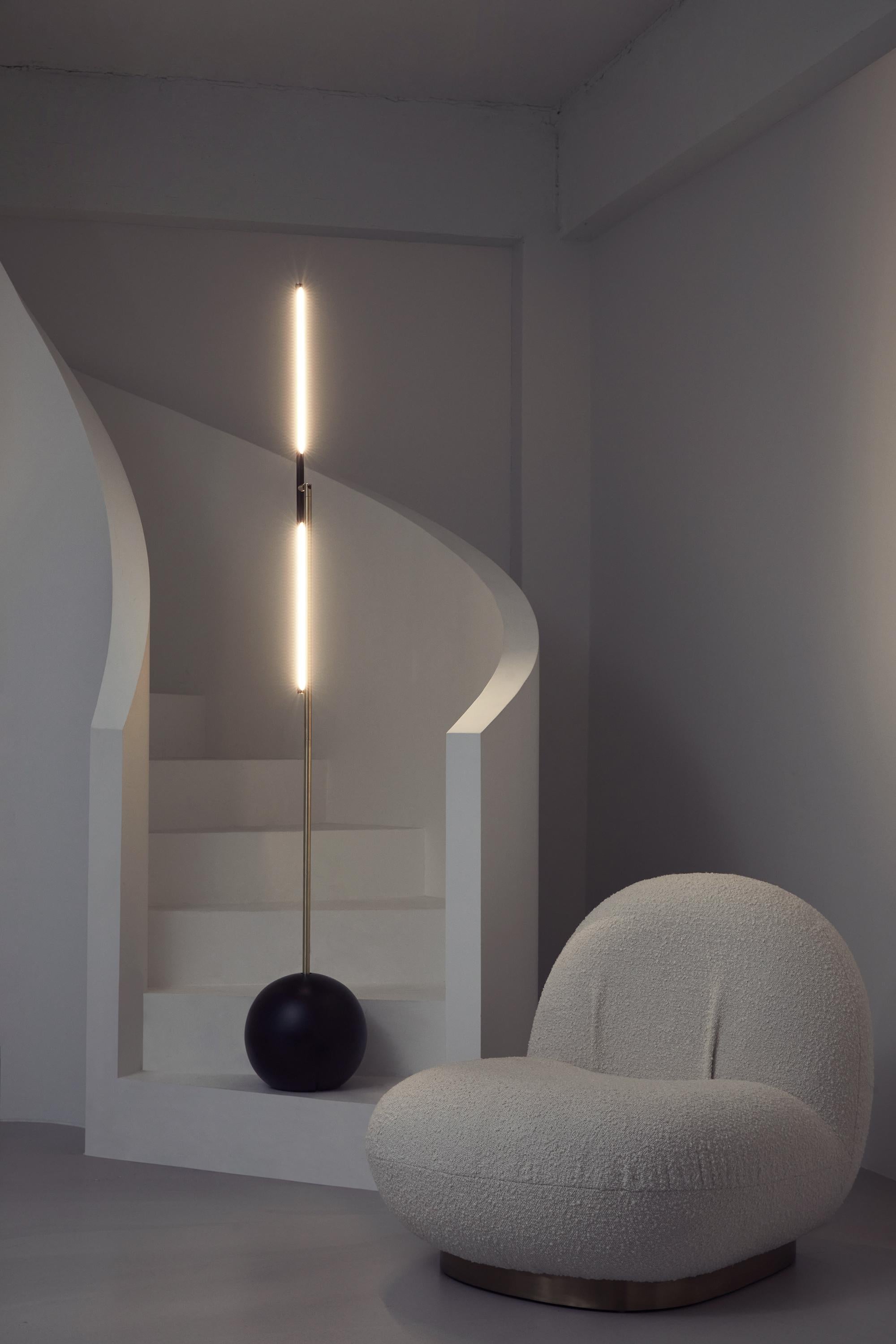 Lámpara de pie T de Heako Studio Siglo XXI y contemporáneo en venta