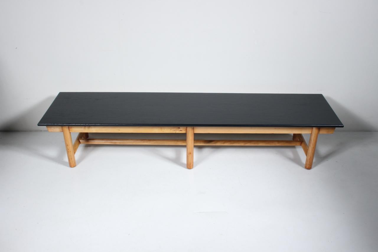 Table basse de style T. H. Robsjohn-Gibbings à sept pieds, banc, années 1960 en vente 11