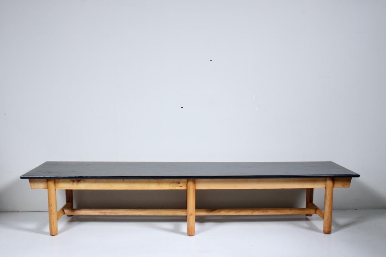 Mid-Century Modern Table basse de style T. H. Robsjohn-Gibbings à sept pieds, banc, années 1960 en vente