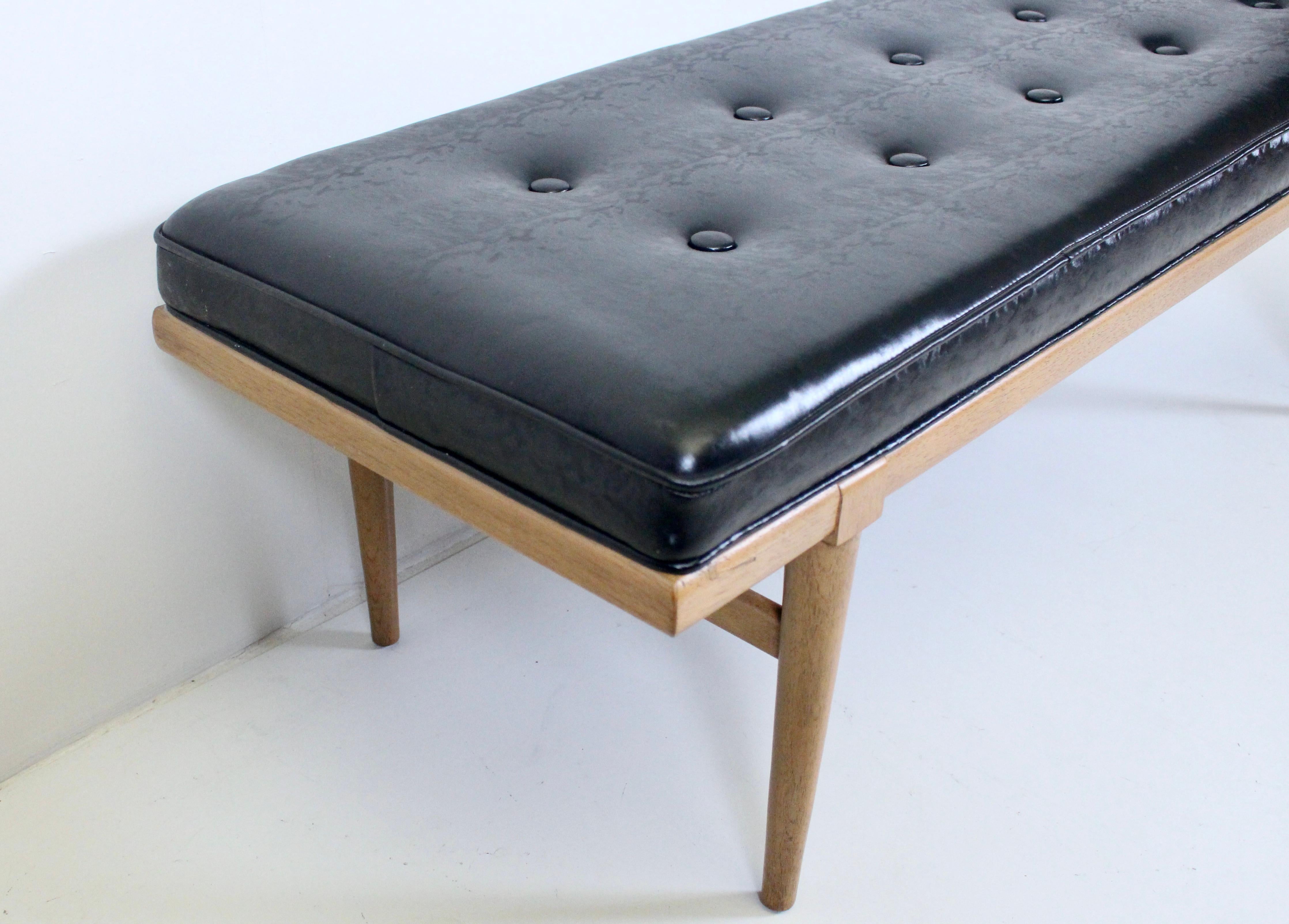 tufted bench seat
