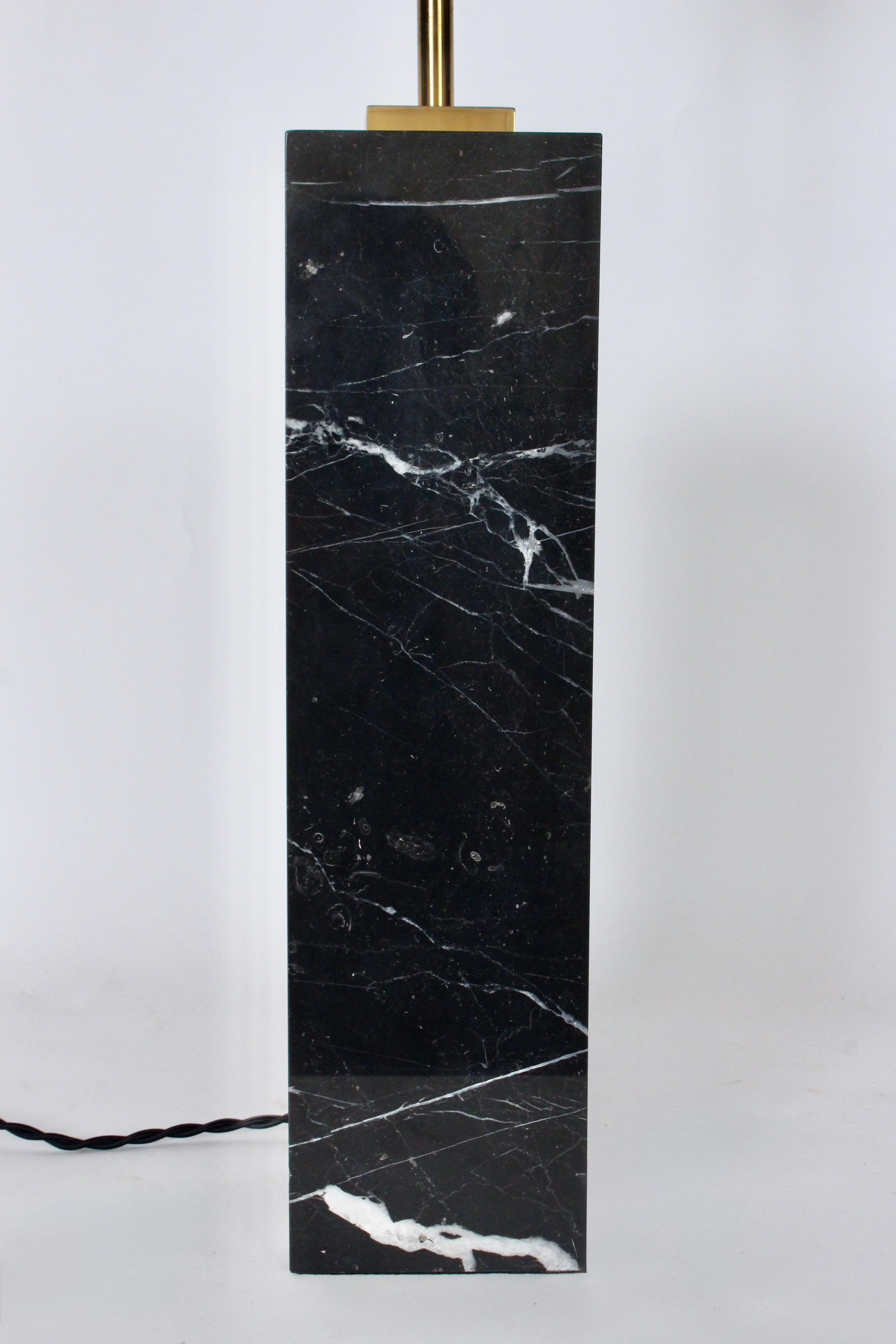 T. H. Robsjohn Gibbings for Hansen White Veined Black Block Marble Table Lamp en vente 4