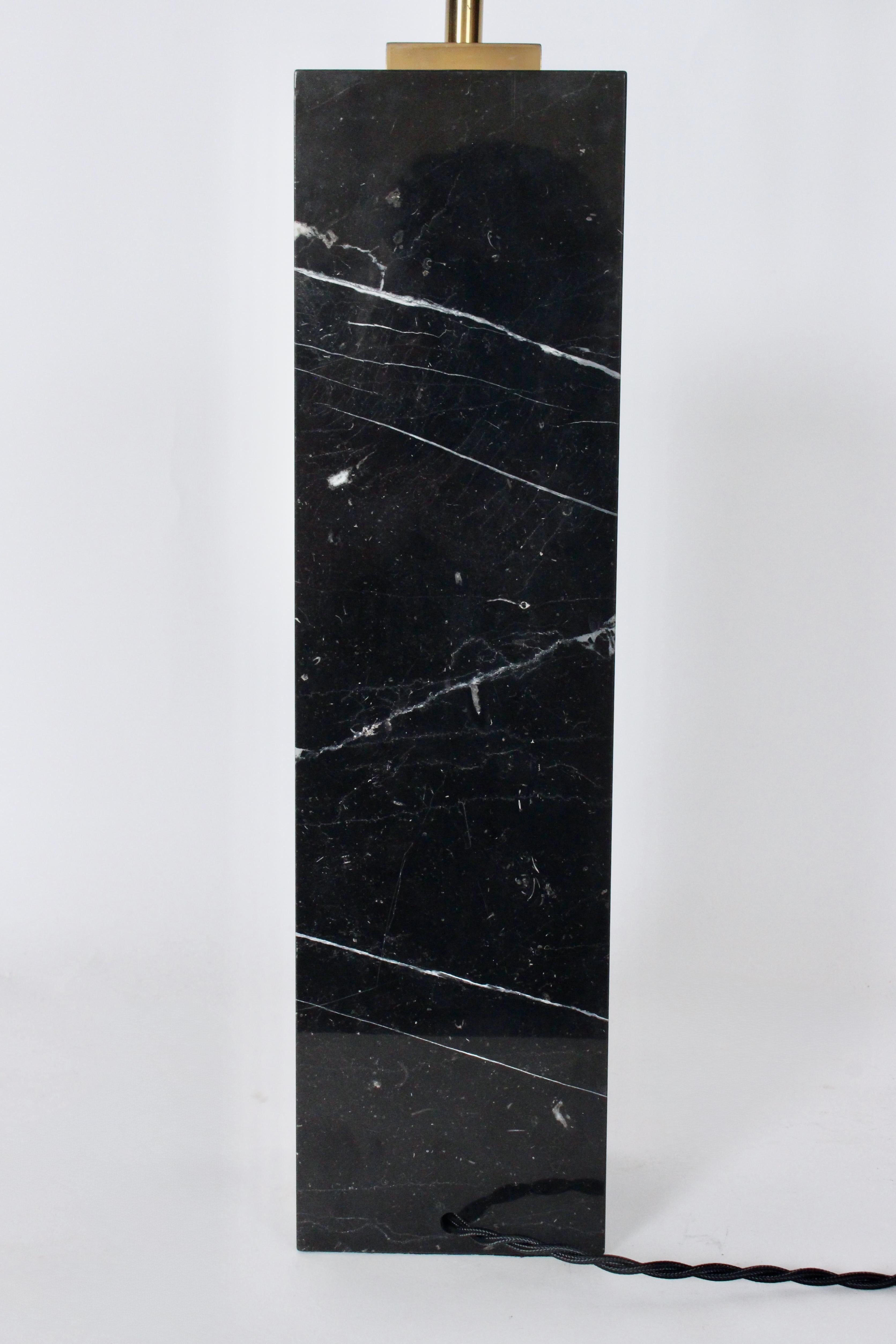 T. H. Robsjohn Gibbings for Hansen White Veined Black Block Marble Table Lamp en vente 6