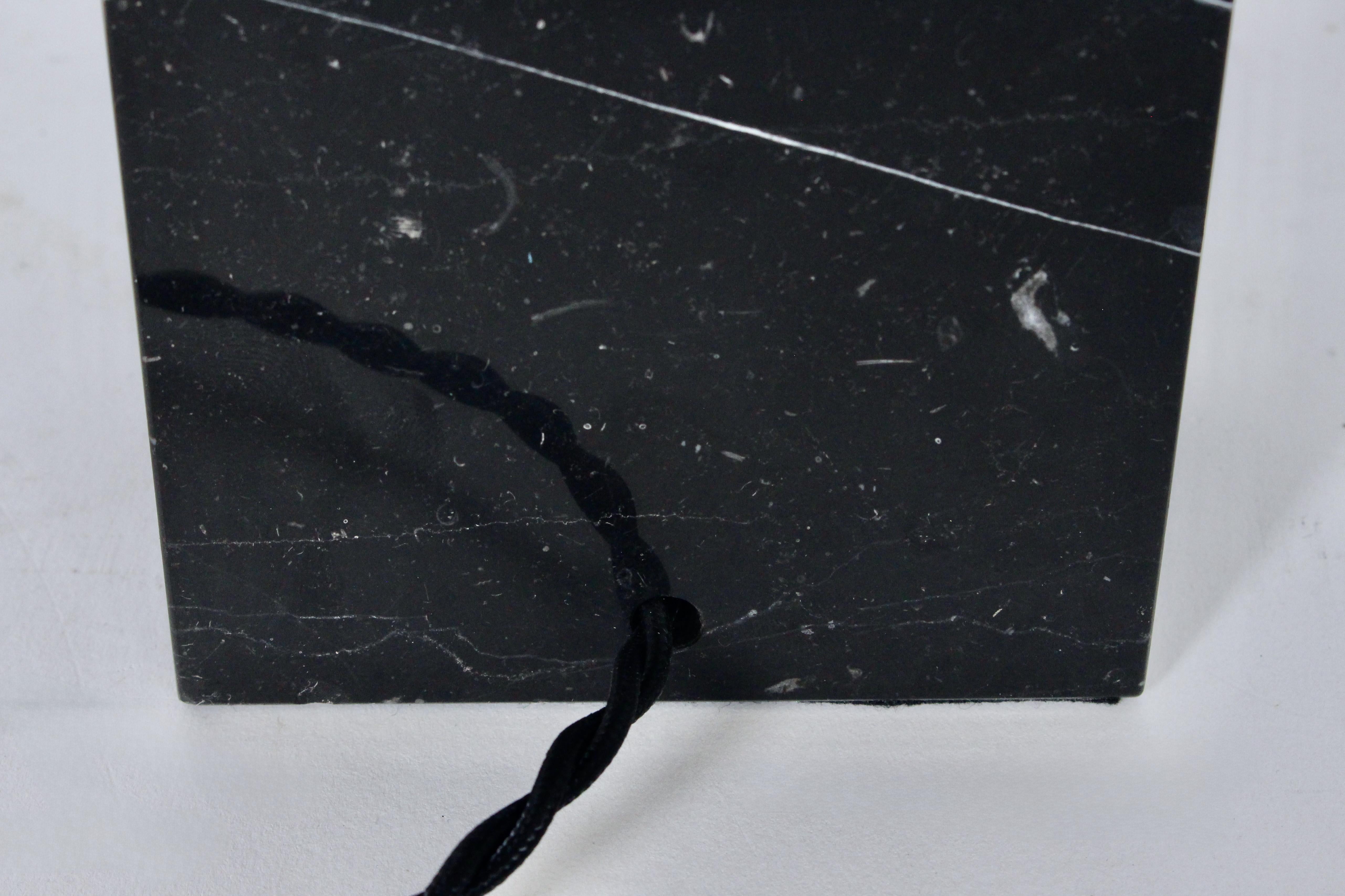 T. H. Robsjohn Gibbings for Hansen White Veined Black Block Marble Table Lamp en vente 9