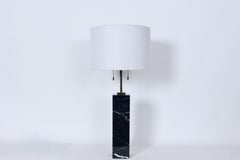 T. H. H. Gibbings per Hansen Lampada da tavolo in marmo nero con venature bianche