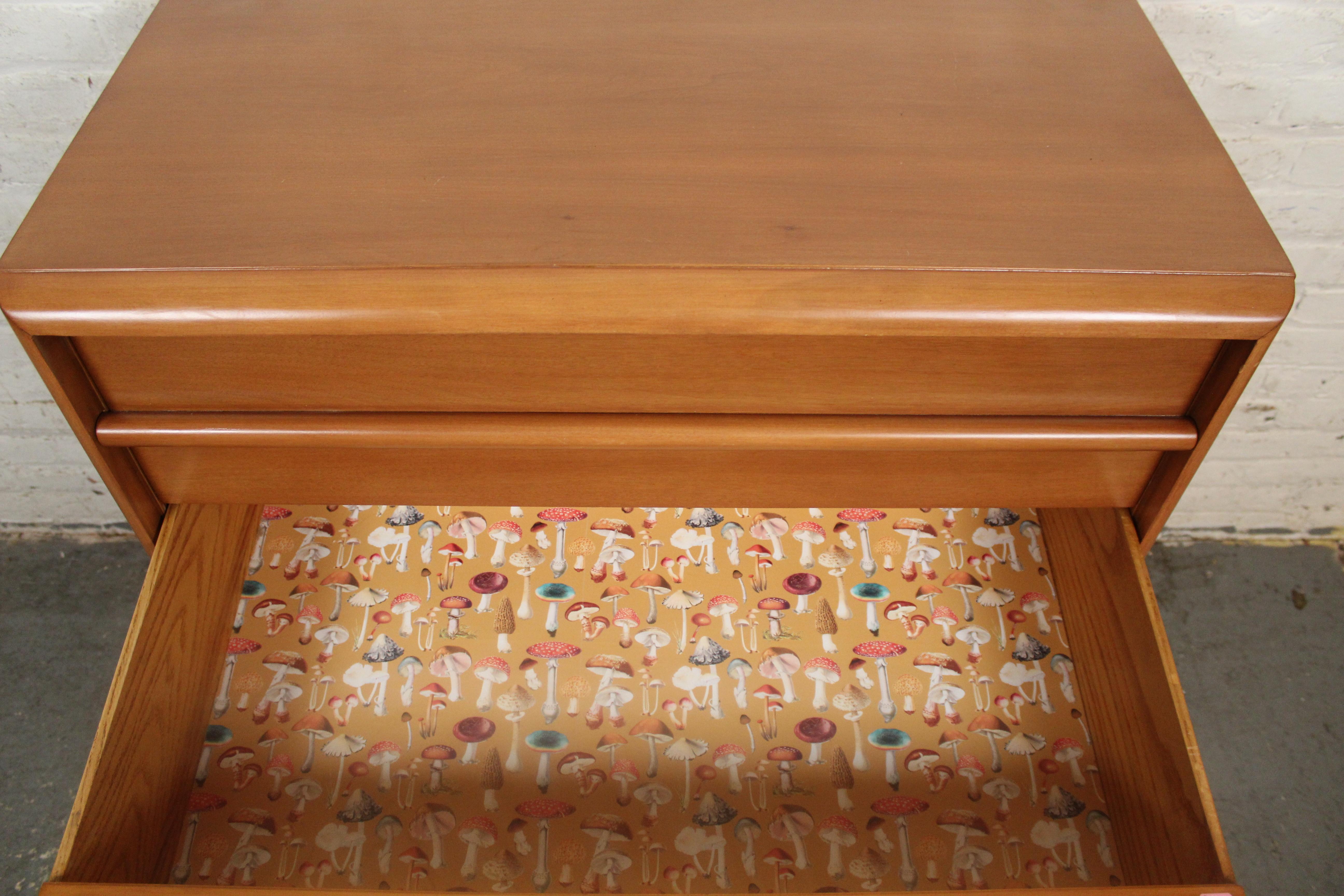 Legno T. H. H. Robsjohn-Gibbings per Widdicomb Dresser in vendita